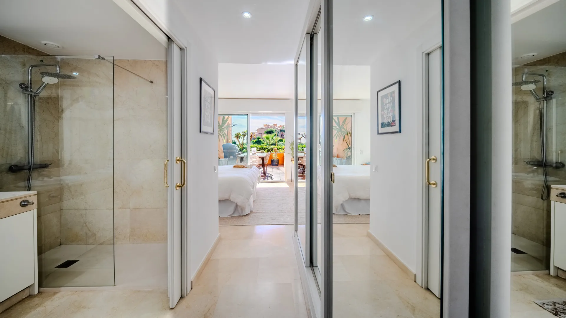 Ground floor apartment for sale in Los Granados de Duquesa with 3 bedrooms