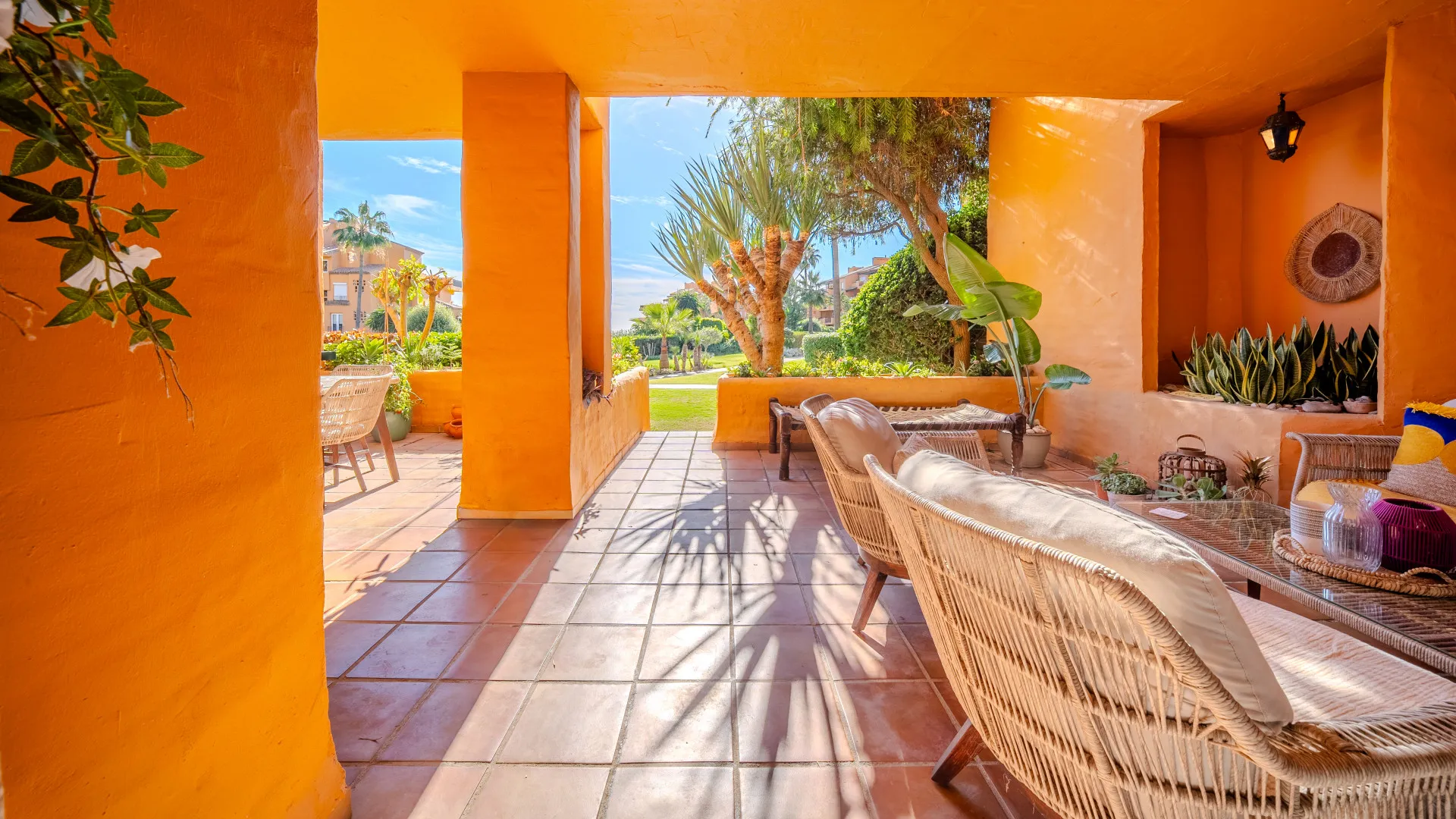 Ground floor apartment for sale in Los Granados de Duquesa with 3 bedrooms