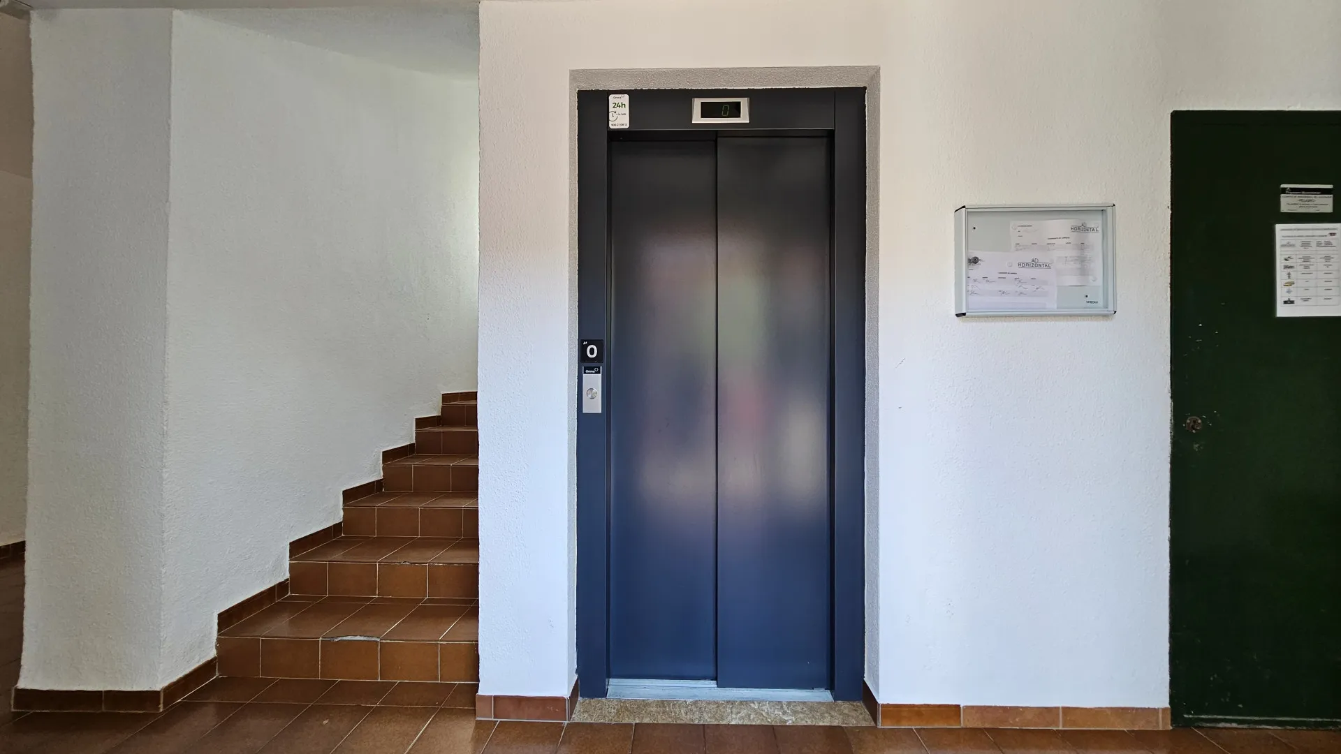 Apartamento planta baja en venta de 2 dormitorios en Marina de Casares