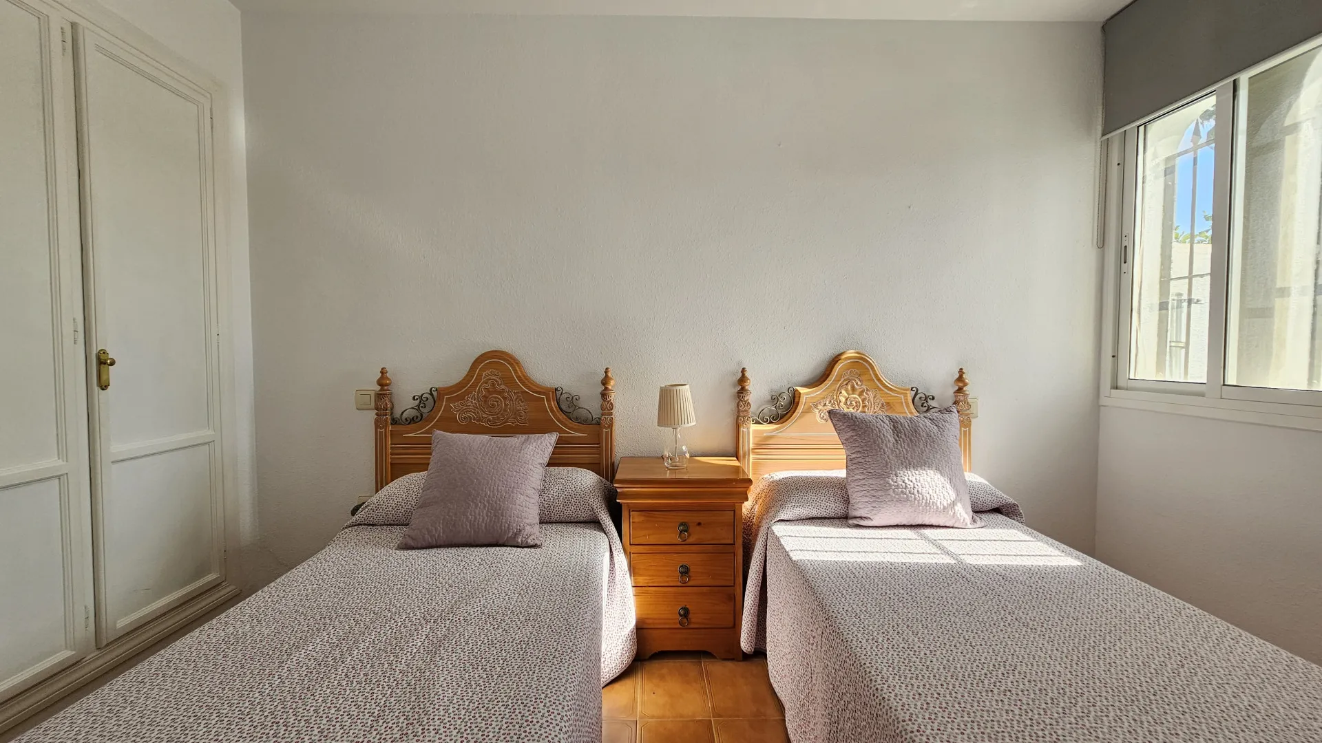 Apartamento planta baja en venta de 2 dormitorios en Marina de Casares