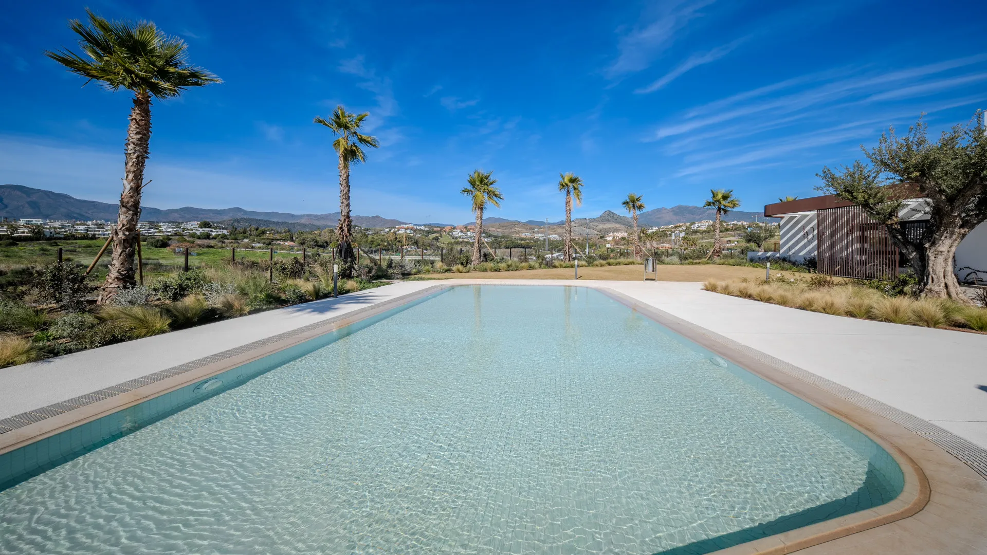 Ground floor apartment with 3 bedrooms for sale in Cancelada