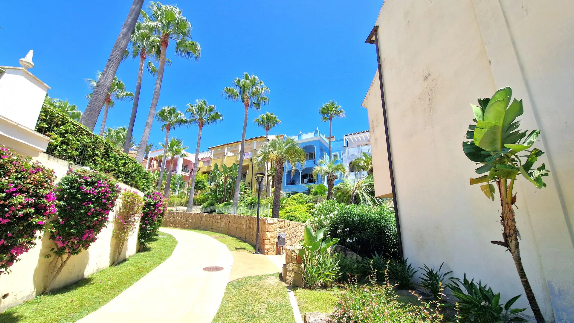 Bahia de las Rocas, apartamento planta baja con 1 dormitorio a la venta