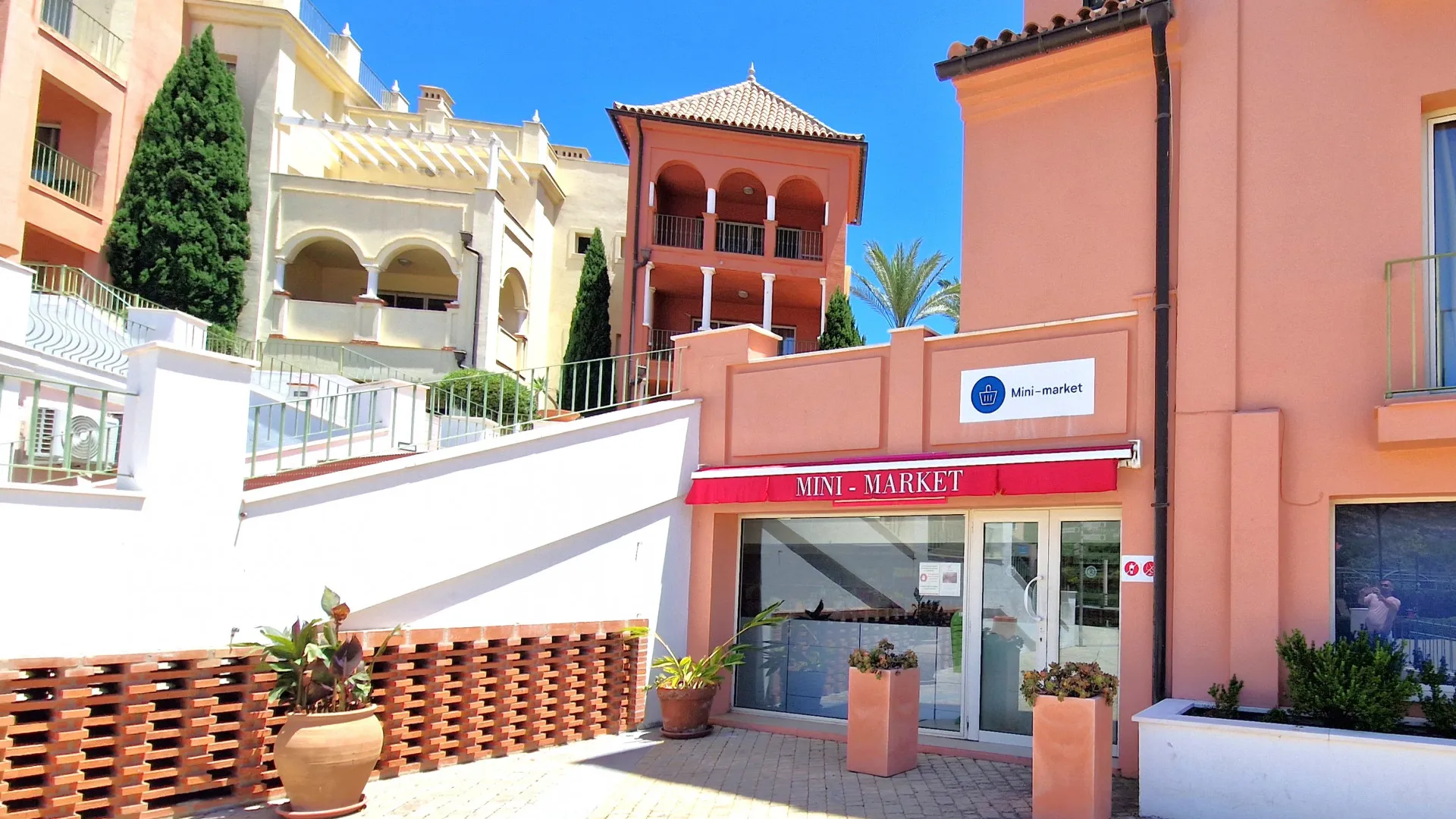 Bahia de las Rocas, apartamento planta baja con 1 dormitorio a la venta