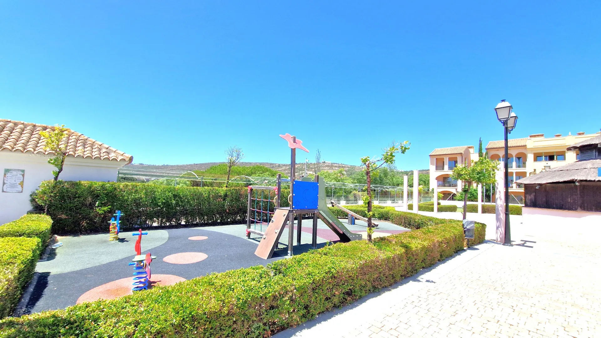 Bahia de las Rocas, apartamento planta baja con 1 dormitorio a la venta