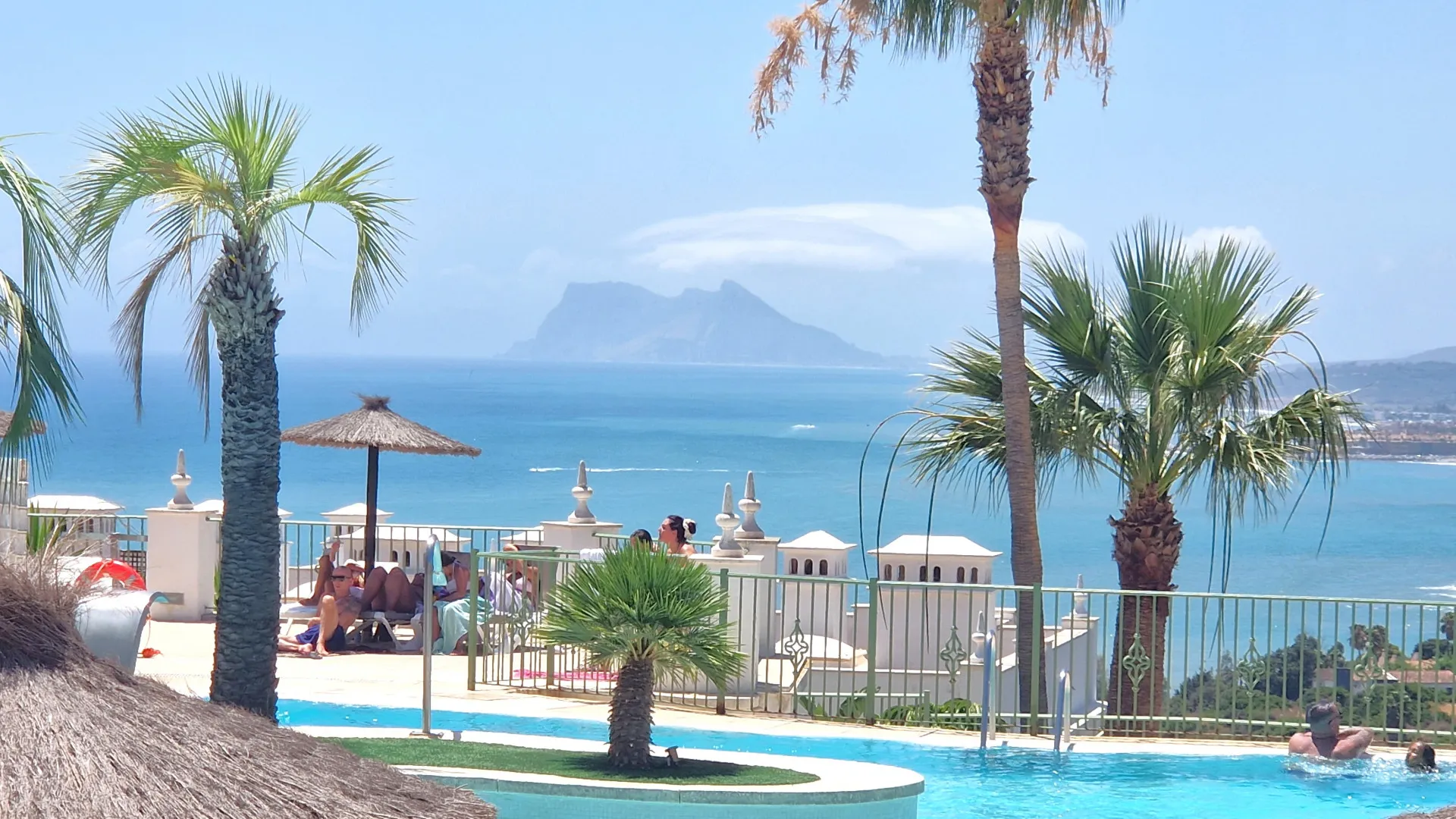 Bahia de las Rocas, apartamento planta baja con 1 dormitorio a la venta