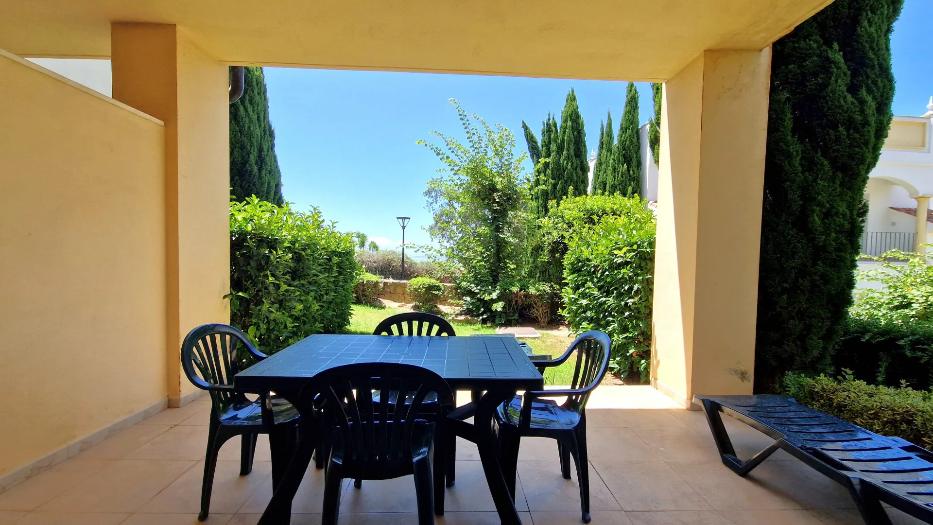 Bahia de las Rocas, apartamento planta baja con 1 dormitorio a la venta