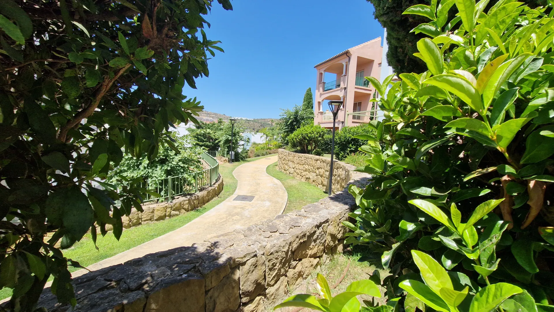 Bahia de las Rocas, apartamento planta baja con 1 dormitorio a la venta