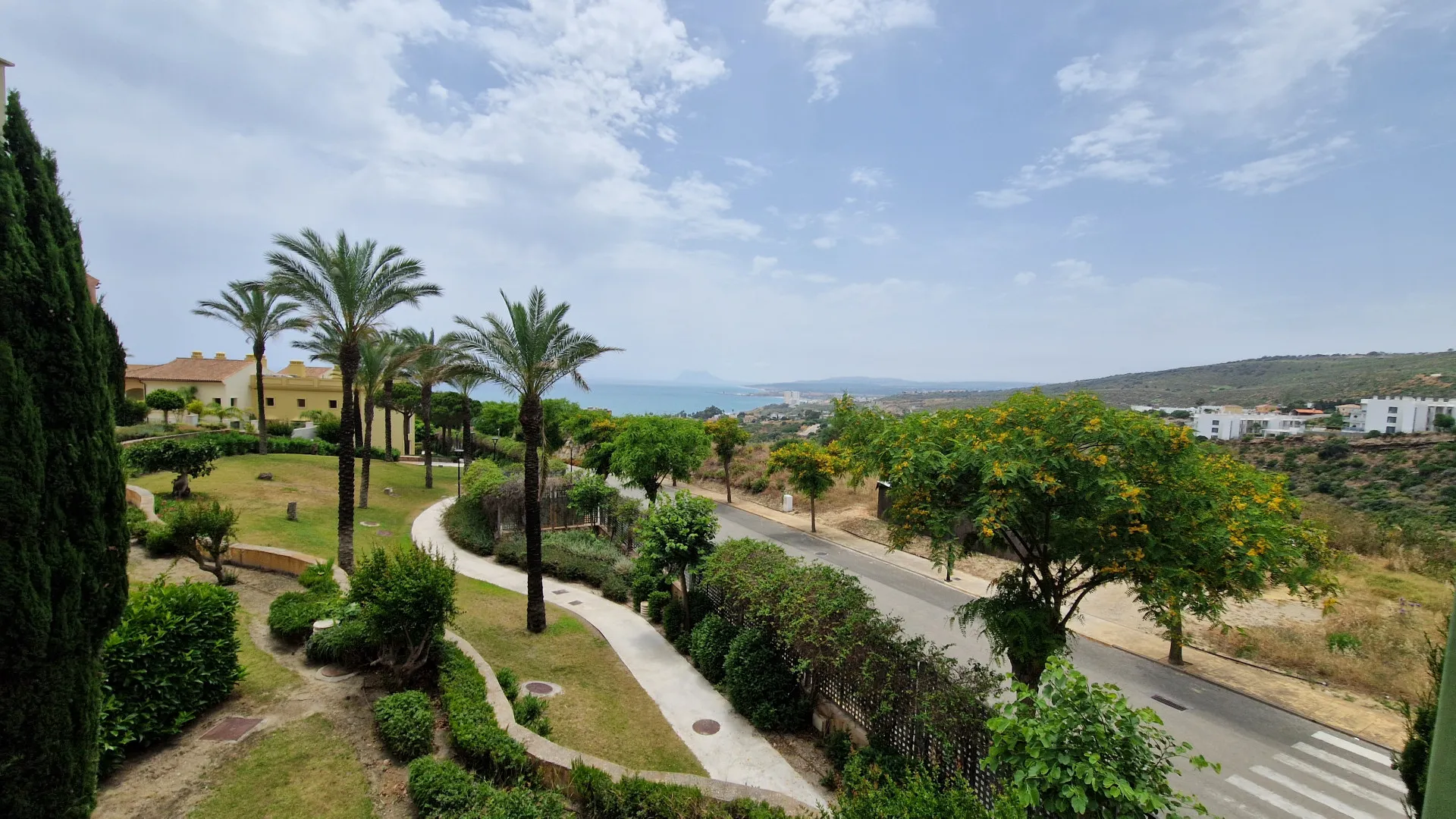 Bahia de las Rocas, atico duplex en venta de 3 dormitorios