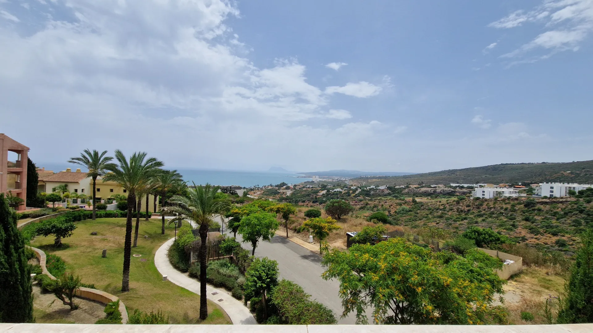 Bahia de las Rocas, atico duplex en venta de 3 dormitorios