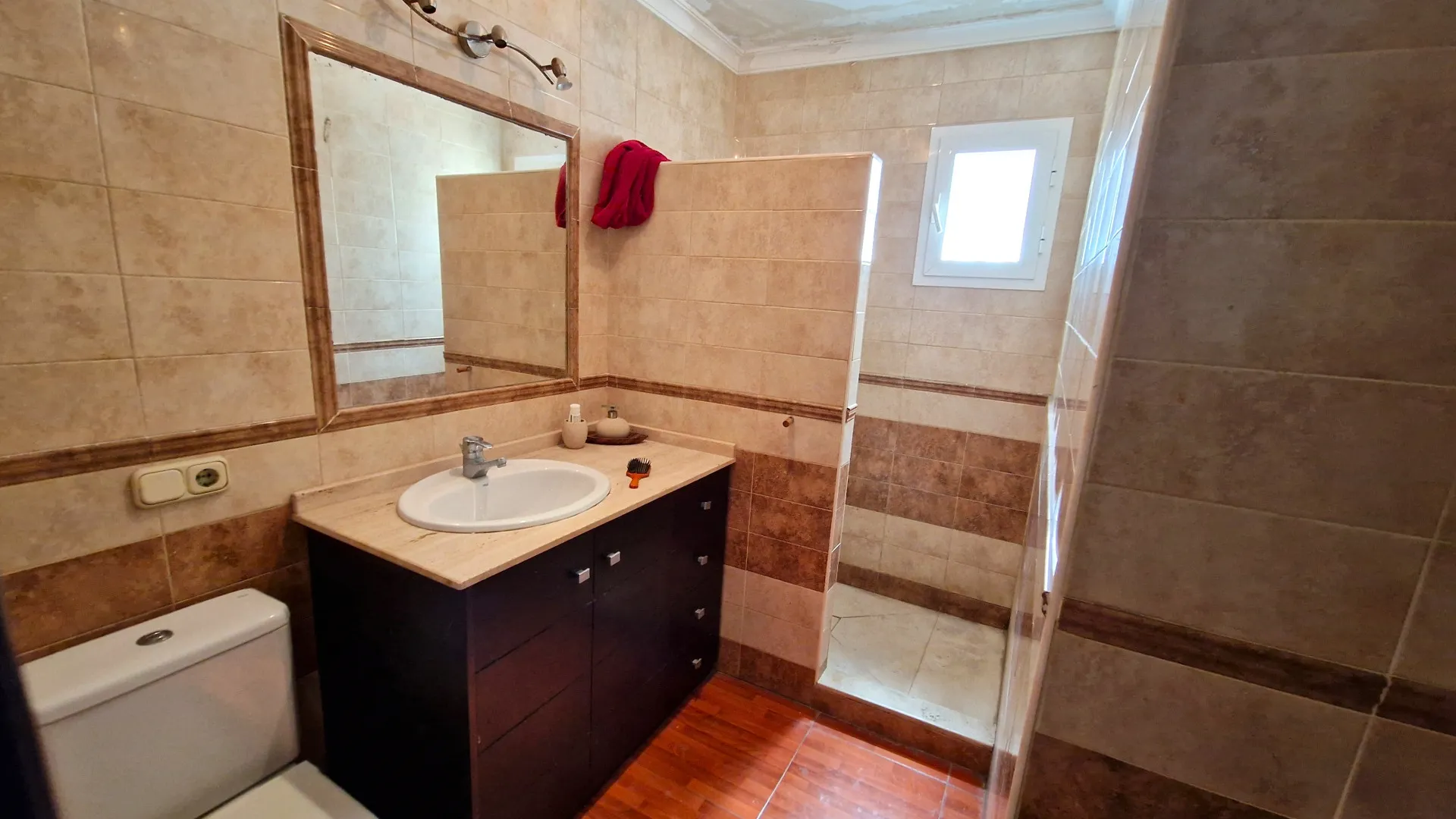 For sale Manilva Pueblo 6 bedrooms semi detached house