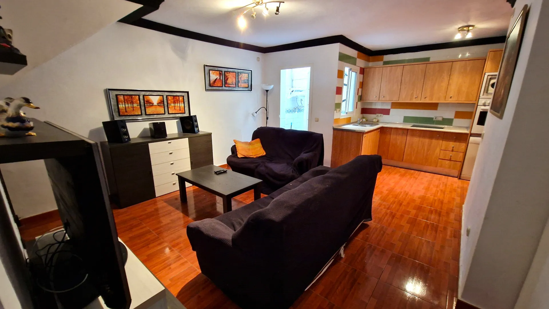 For sale Manilva Pueblo 6 bedrooms semi detached house