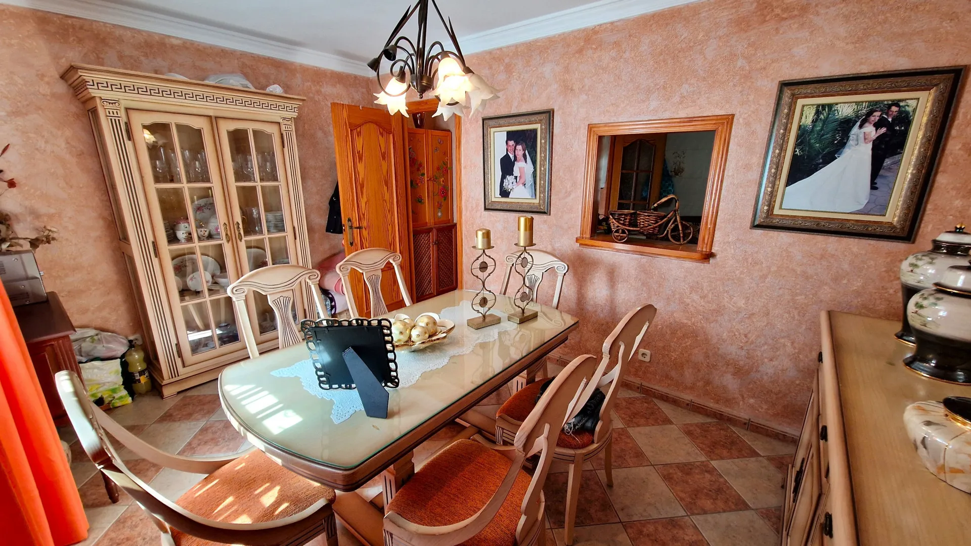 For sale Manilva Pueblo 6 bedrooms semi detached house