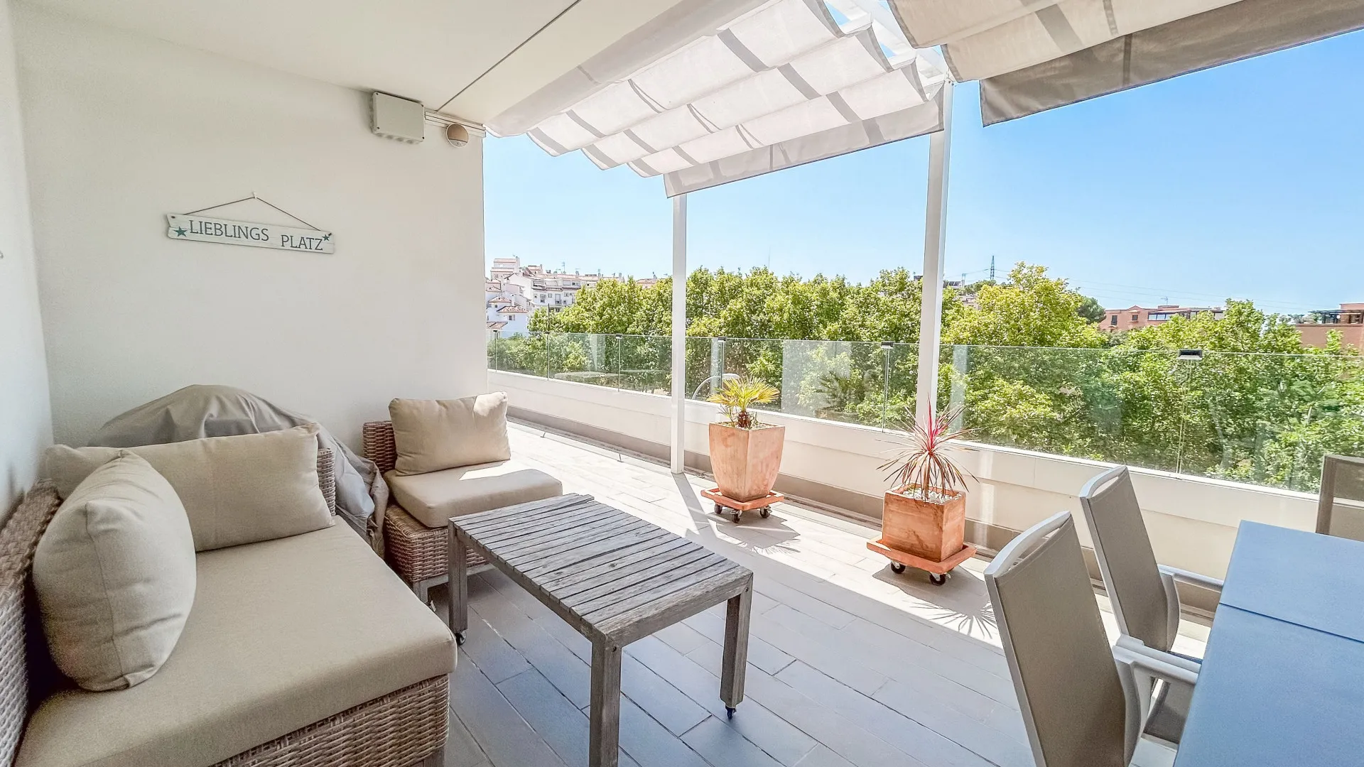 For sale duplex penthouse in Marbella
