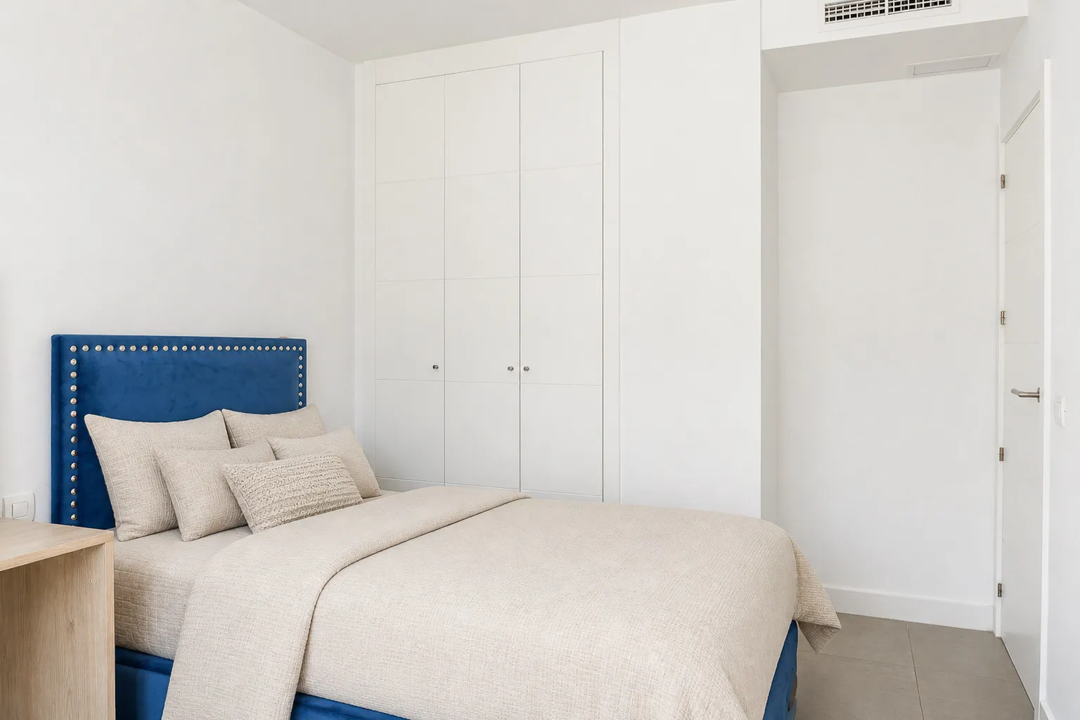 Apartamento con 3 dormitorios en venta en Benalmadena