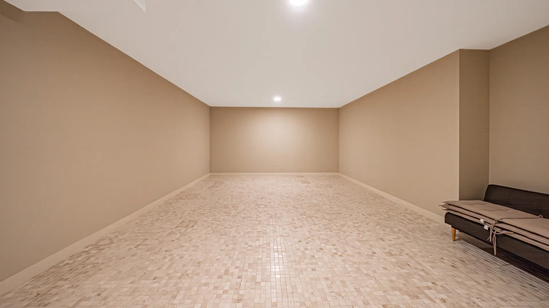 Comprar villa de 6 dormitorios en Los Flamingos