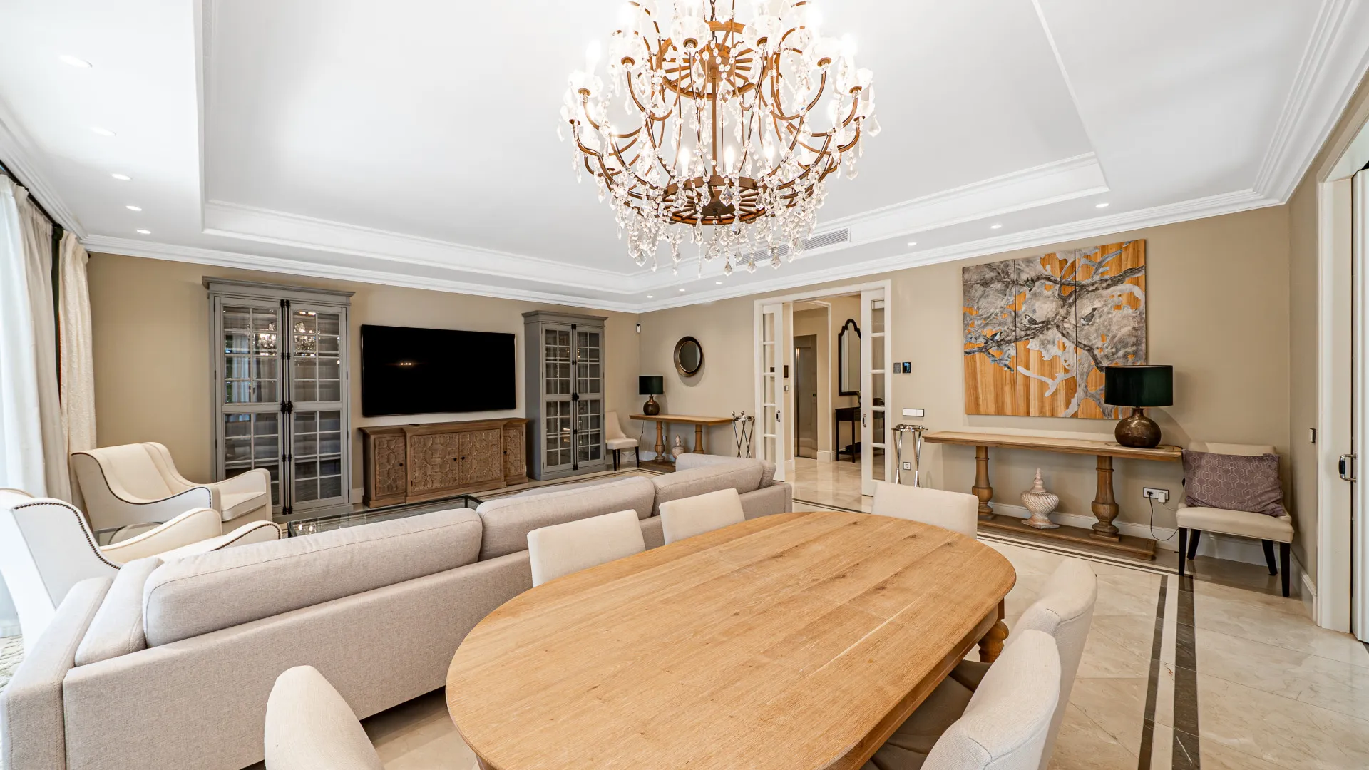 Comprar villa de 6 dormitorios en Los Flamingos