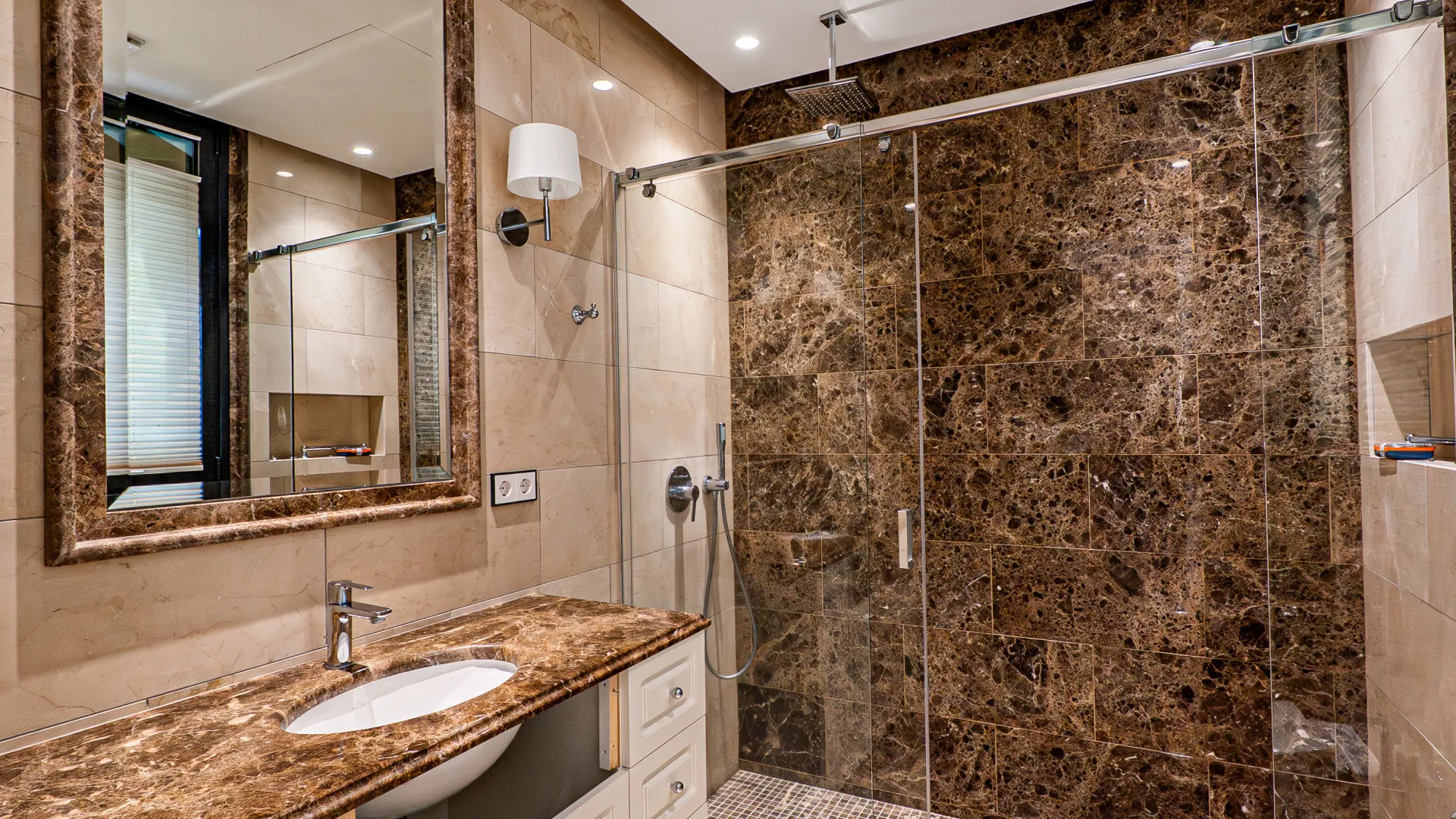 Comprar villa de 6 dormitorios en Los Flamingos