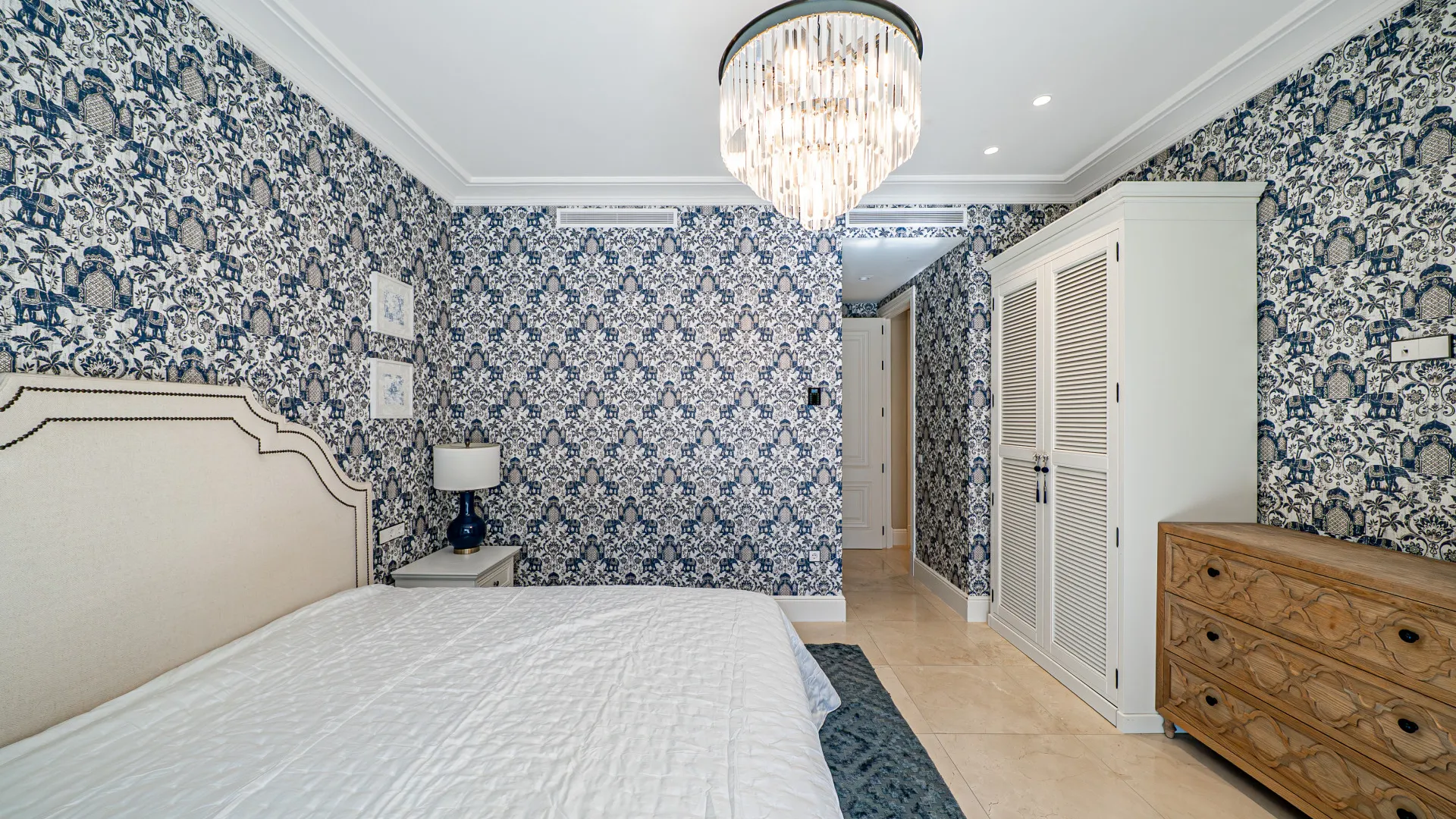 Comprar villa de 6 dormitorios en Los Flamingos