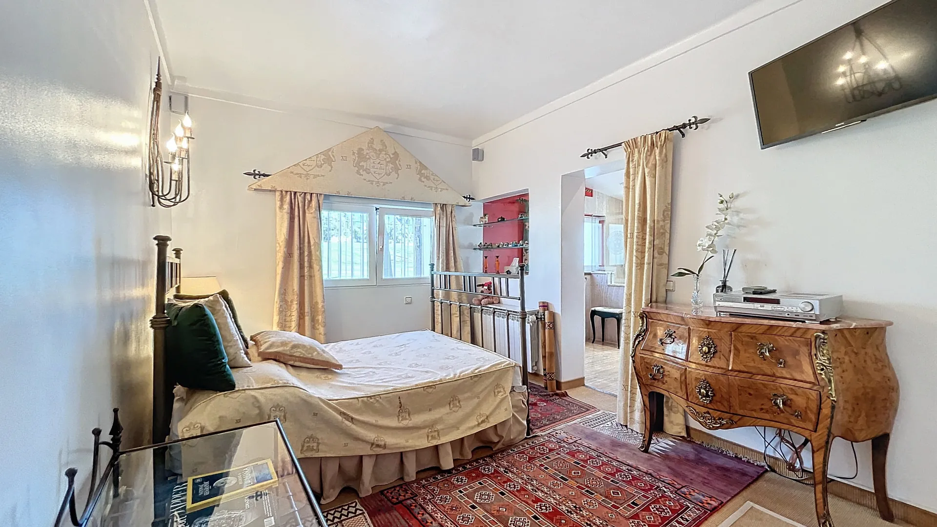 Villa con 3 dormitorios en venta en Guadalmina Alta