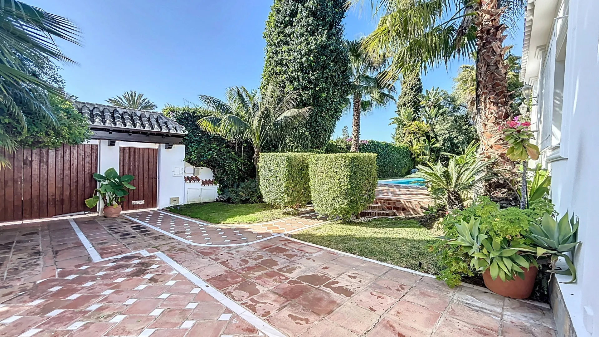 Villa con 3 dormitorios en venta en Guadalmina Alta