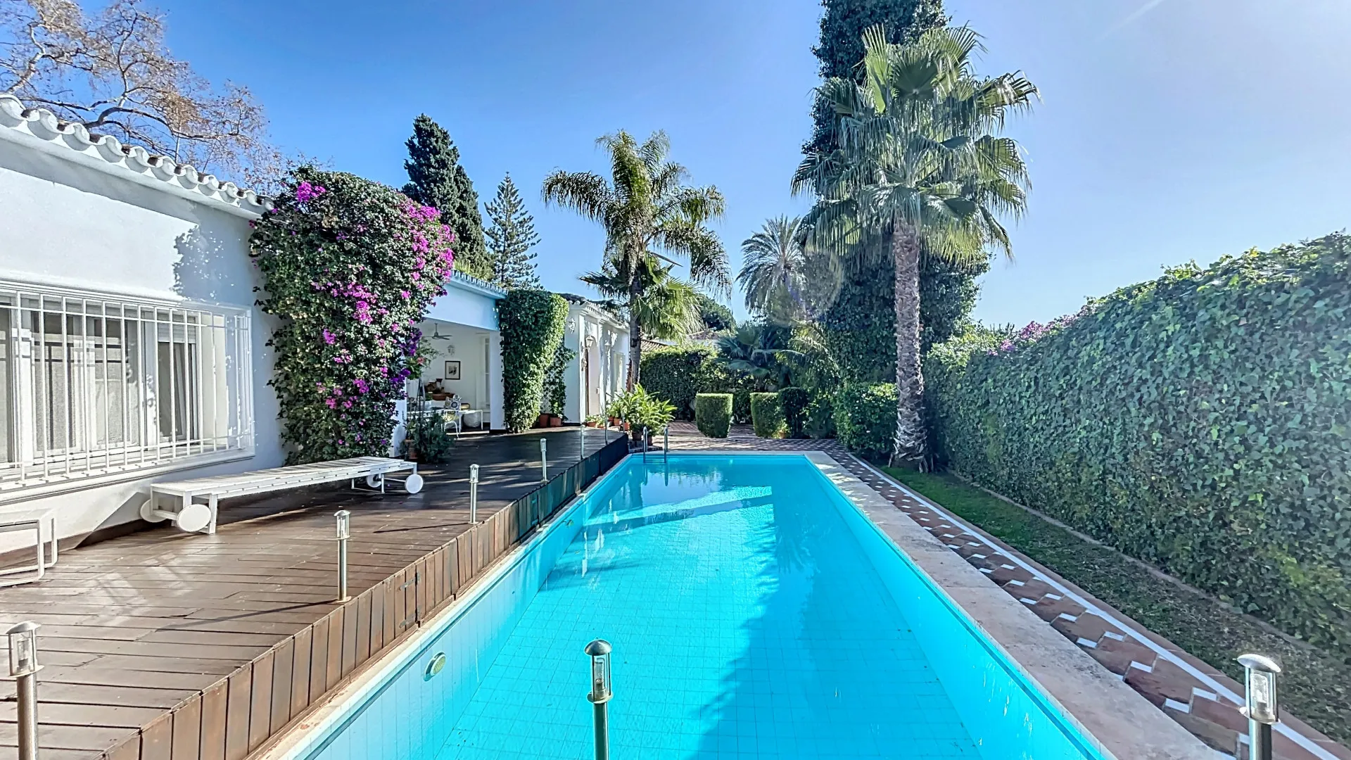Villa con 3 dormitorios en venta en Guadalmina Alta