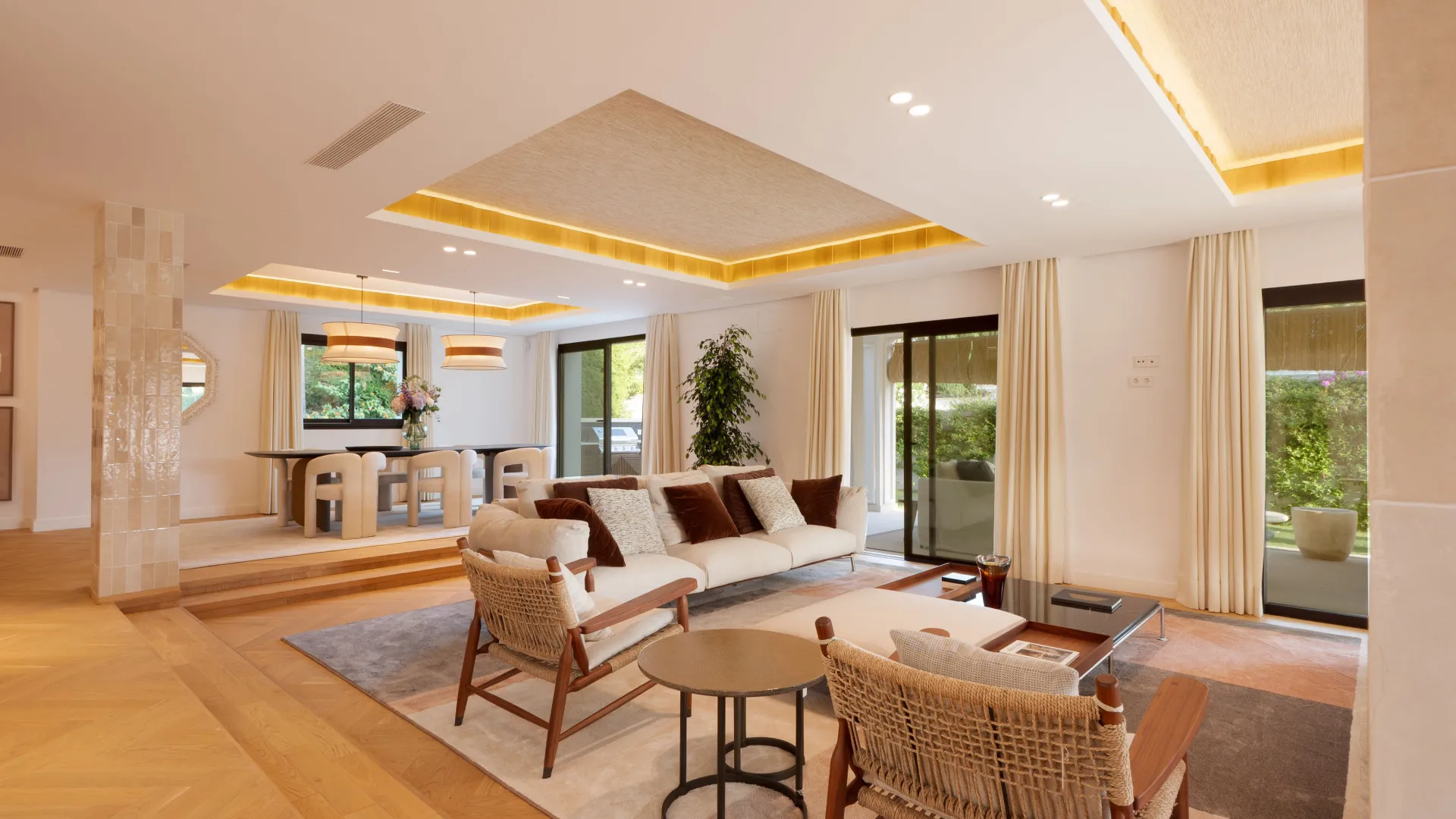 Casasola 6 bedrooms villa for sale