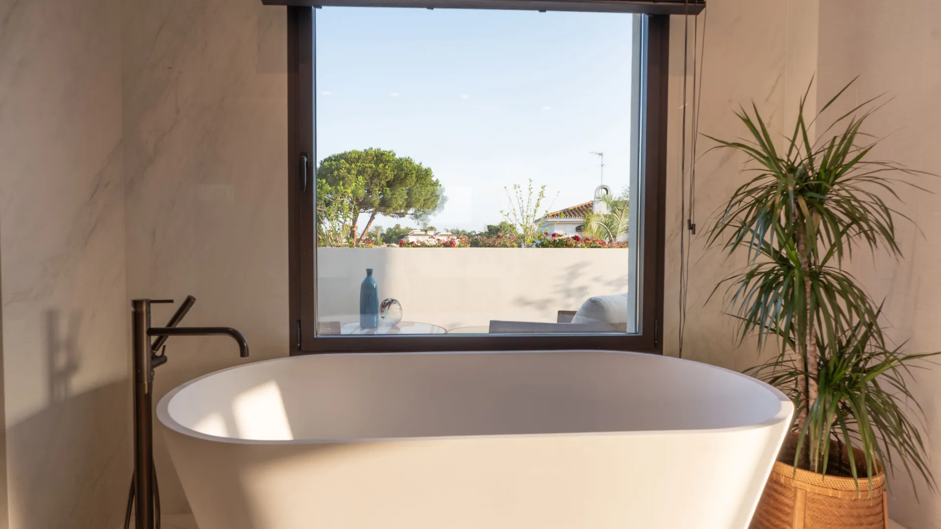 Casasola 6 bedrooms villa for sale
