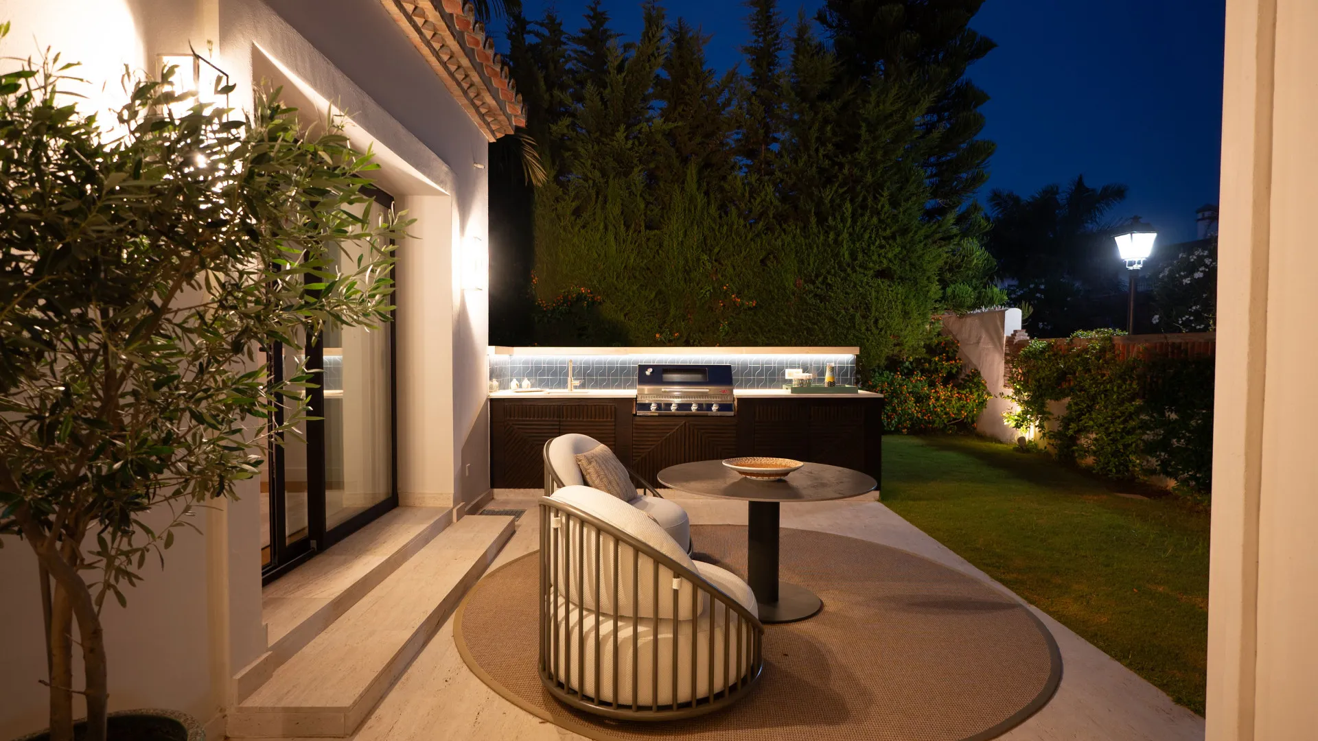 Casasola 6 bedrooms villa for sale