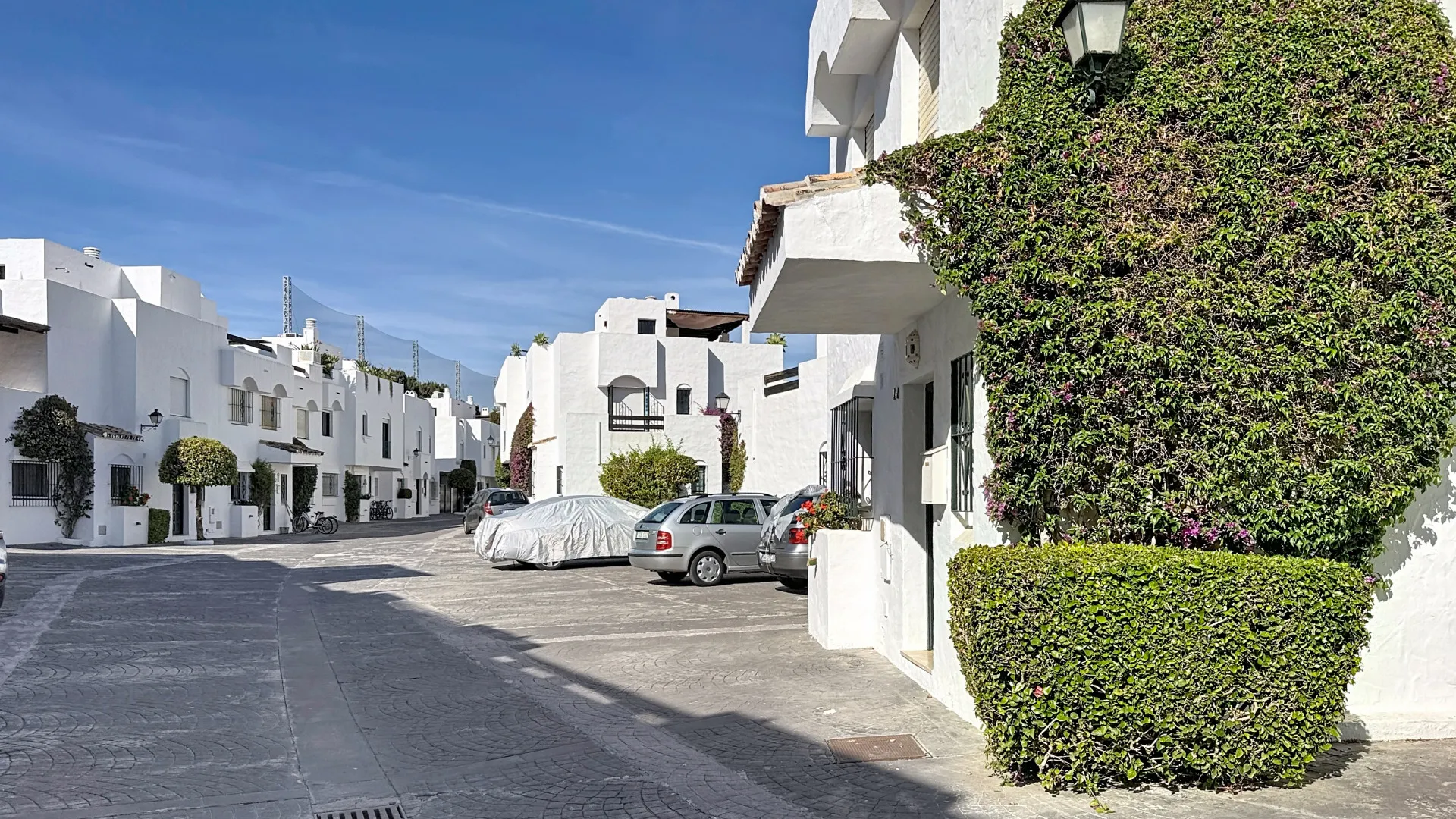 Guadalvillas 6 bedrooms town house for sale