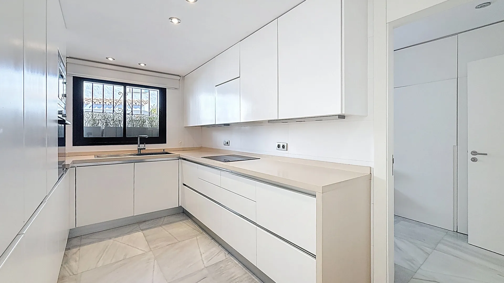 Guadalvillas 6 bedrooms town house for sale