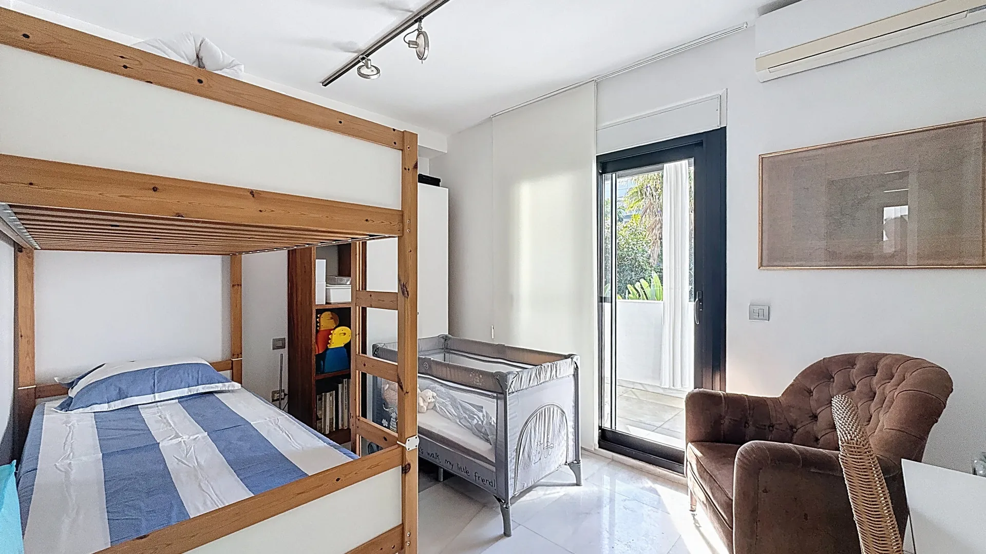 Guadalvillas 6 bedrooms town house for sale