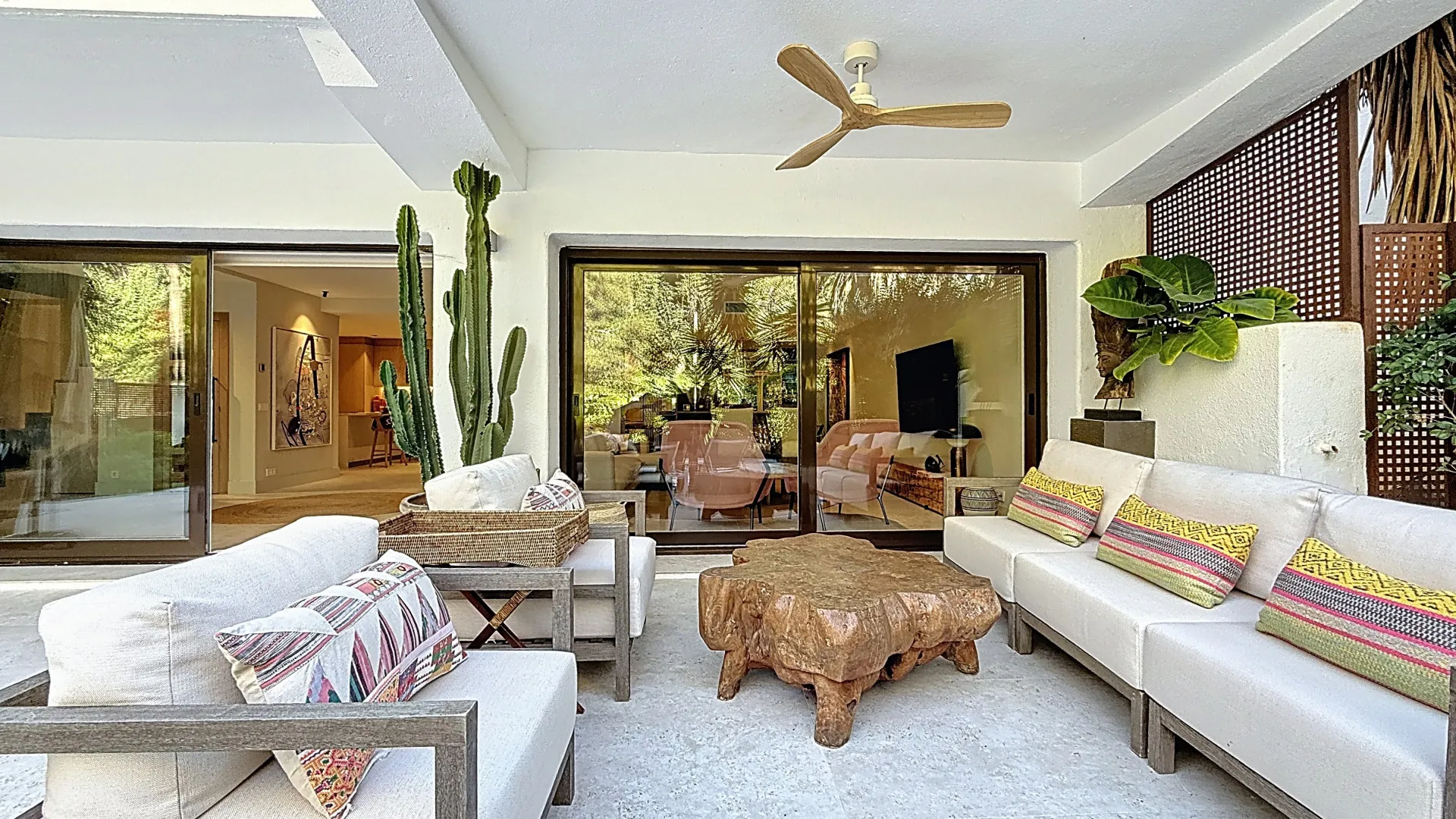 Apartamento de 3 dormitorios en venta en Kings Hills