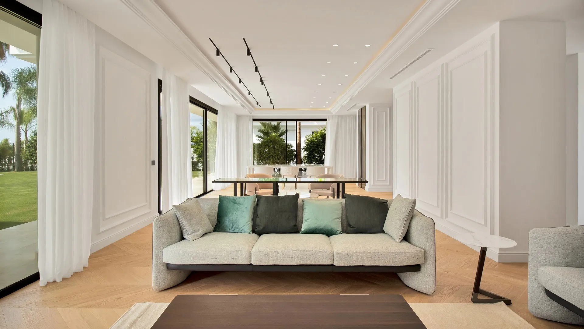 Comprar villa de 6 dormitorios en Las Lomas del Marbella Club