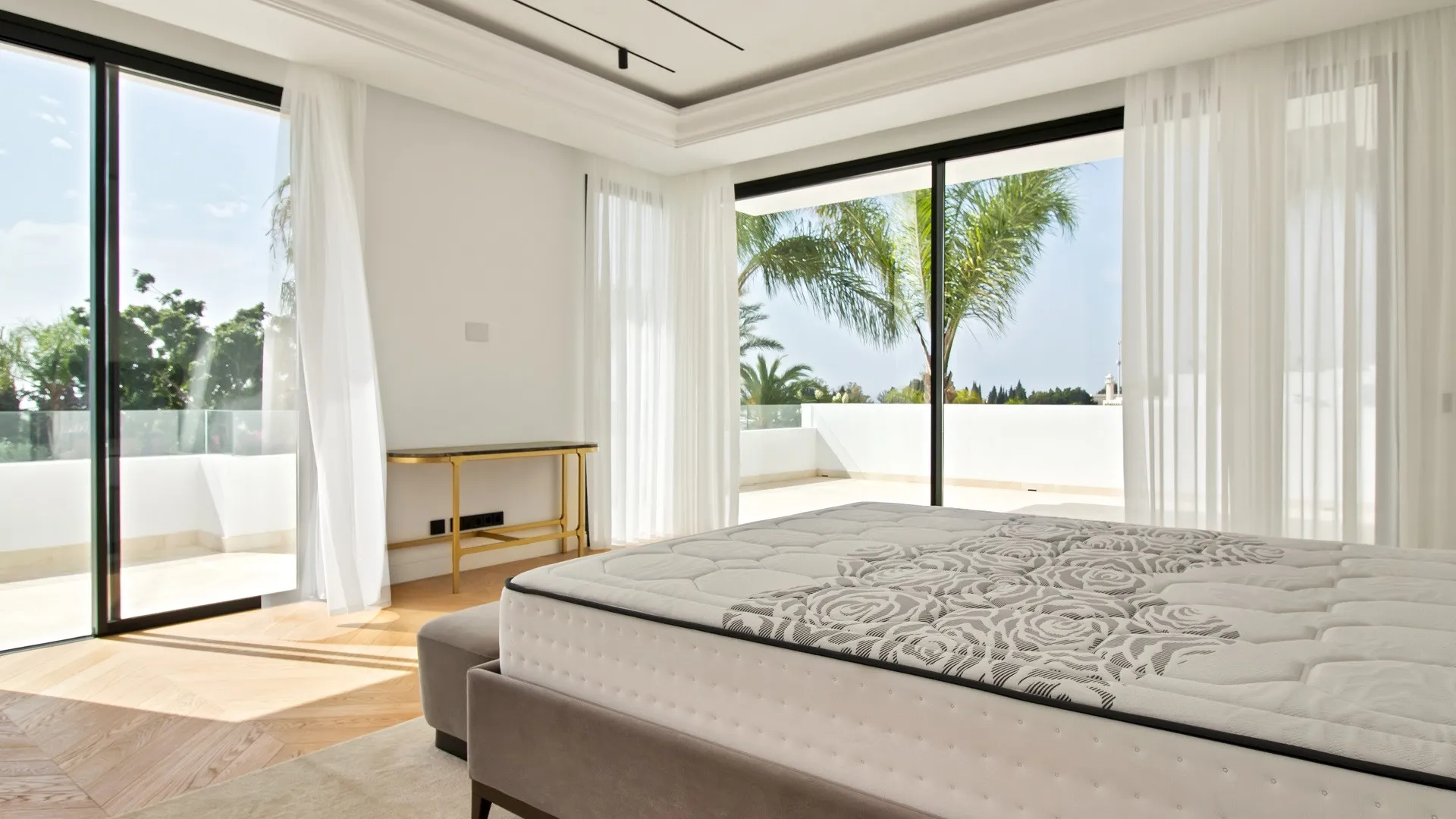 Comprar villa de 6 dormitorios en Las Lomas del Marbella Club
