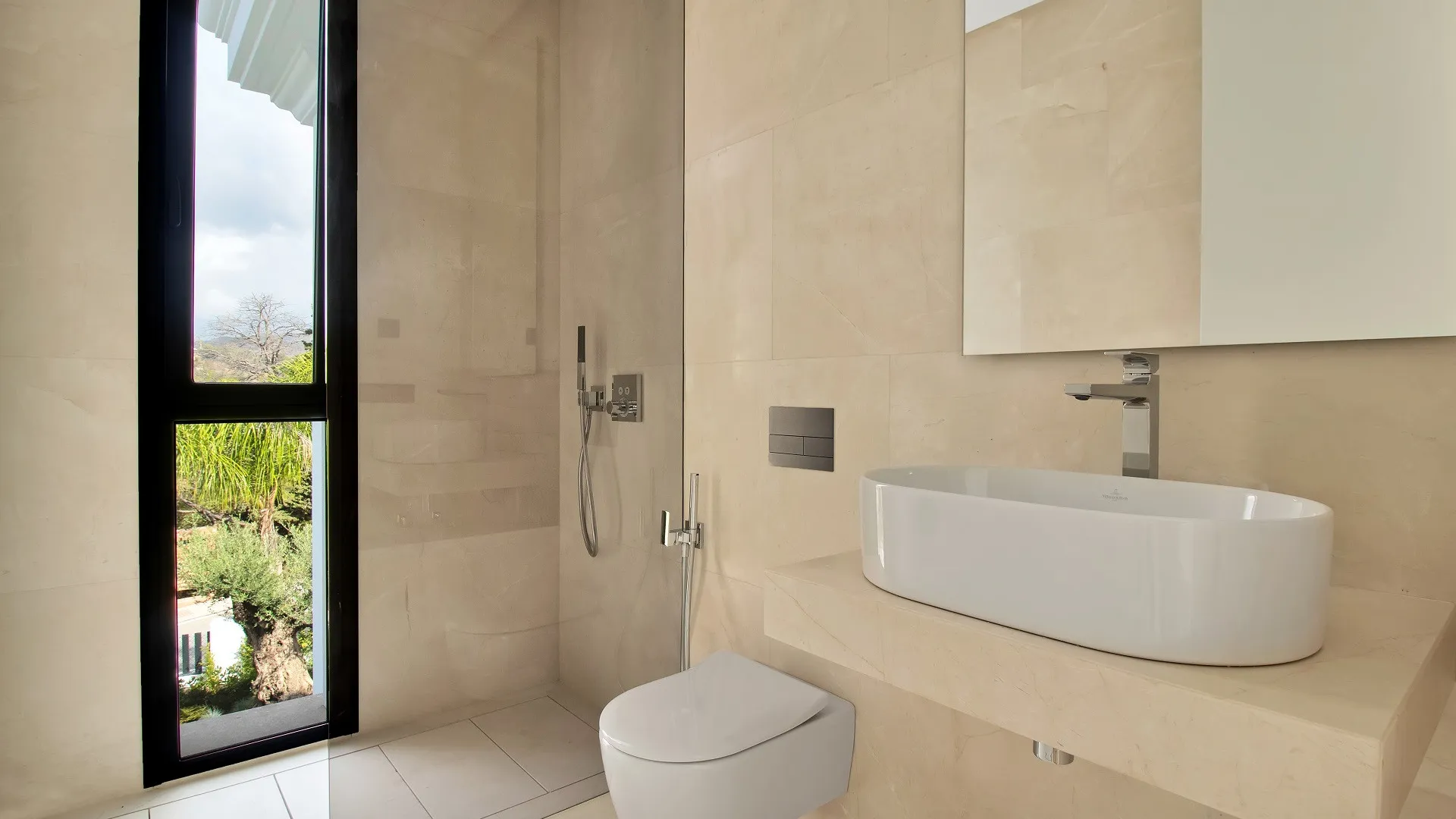 Comprar villa de 6 dormitorios en Las Lomas del Marbella Club
