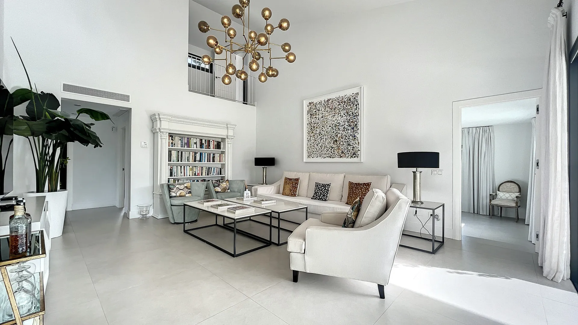 Villa en venta en Guadalmina Alta con 4 dormitorios