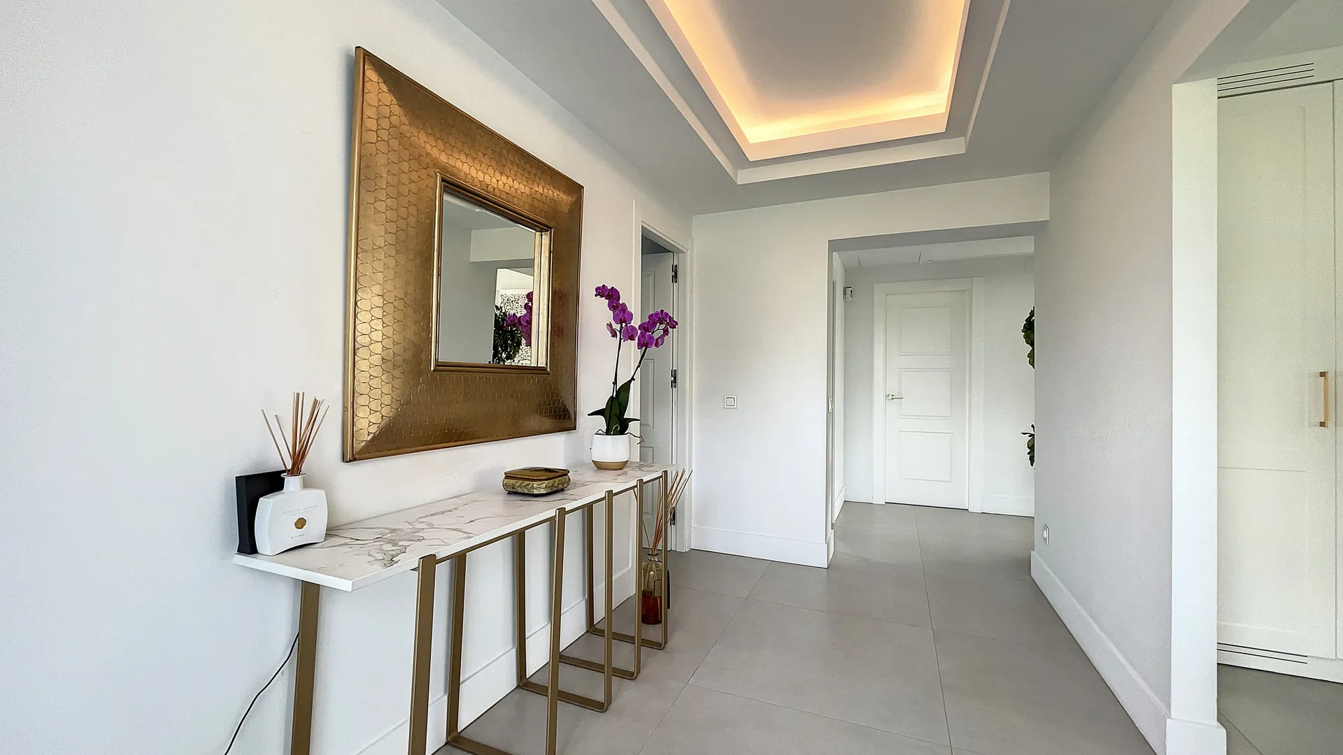 Villa en venta en Guadalmina Alta con 4 dormitorios