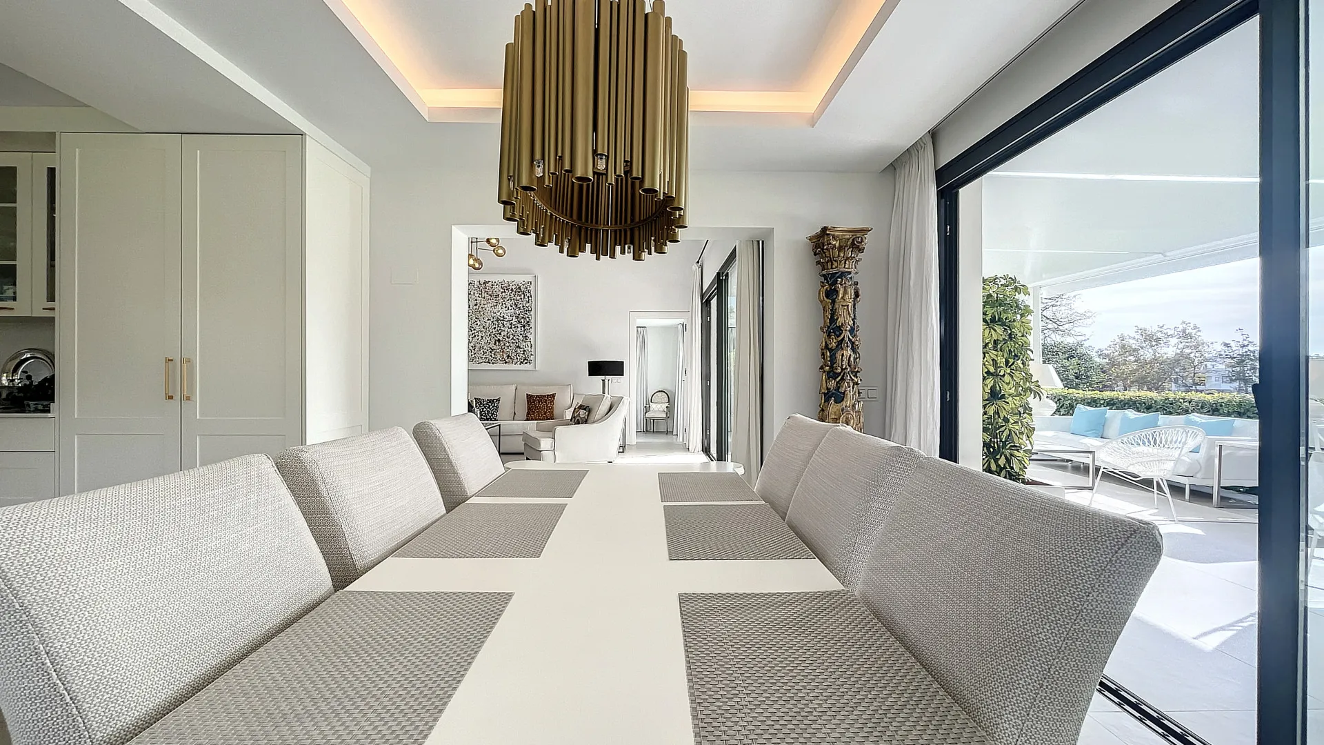 Villa en venta en Guadalmina Alta con 4 dormitorios