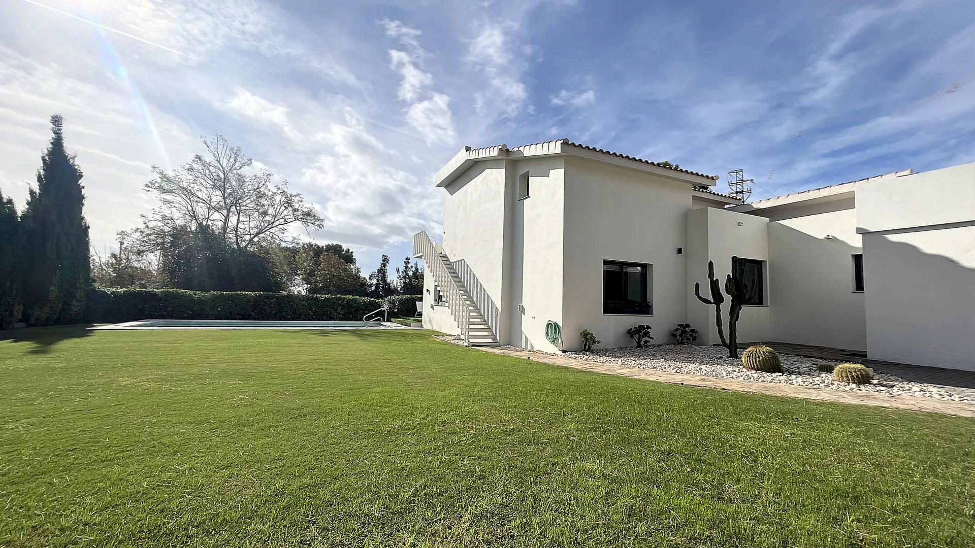 Villa en venta en Guadalmina Alta con 4 dormitorios