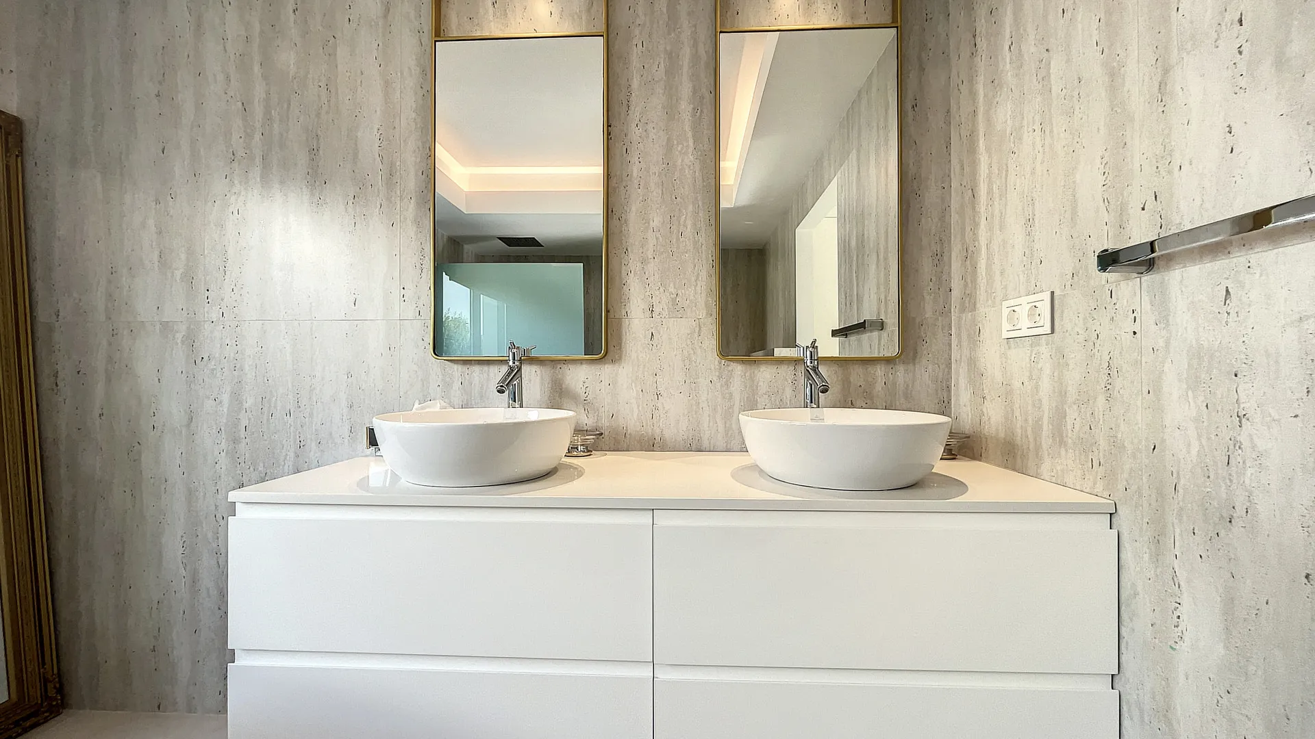 Villa en venta en Guadalmina Alta con 4 dormitorios