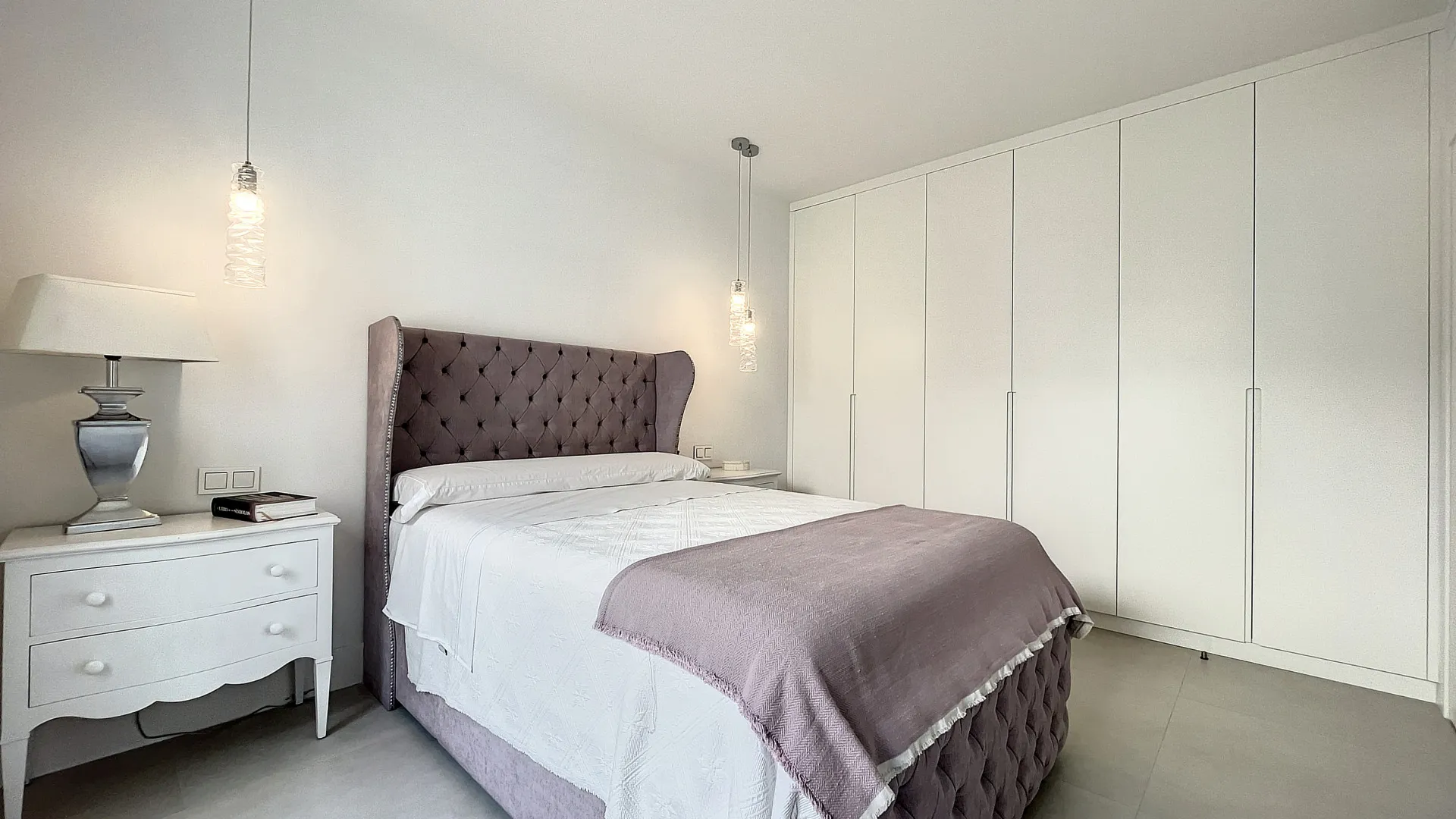 Villa en venta en Guadalmina Alta con 4 dormitorios