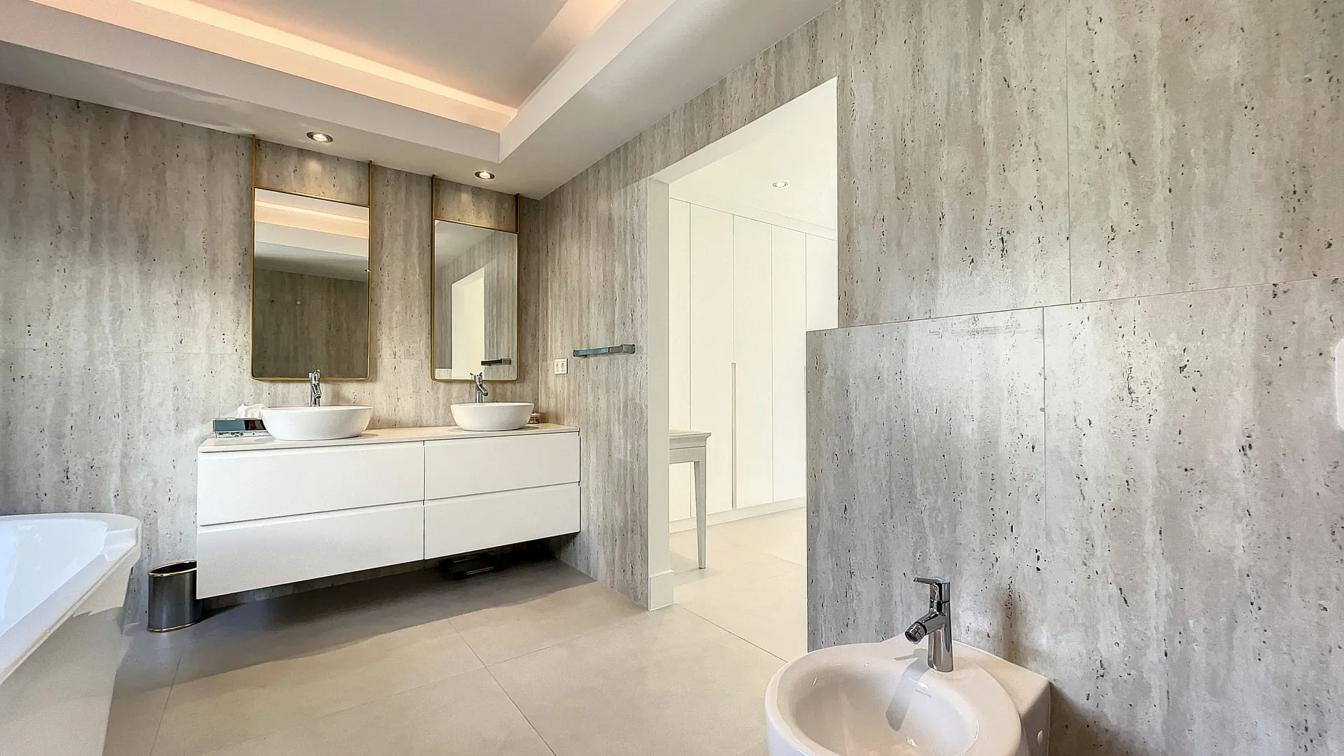 Villa en venta en Guadalmina Alta con 4 dormitorios