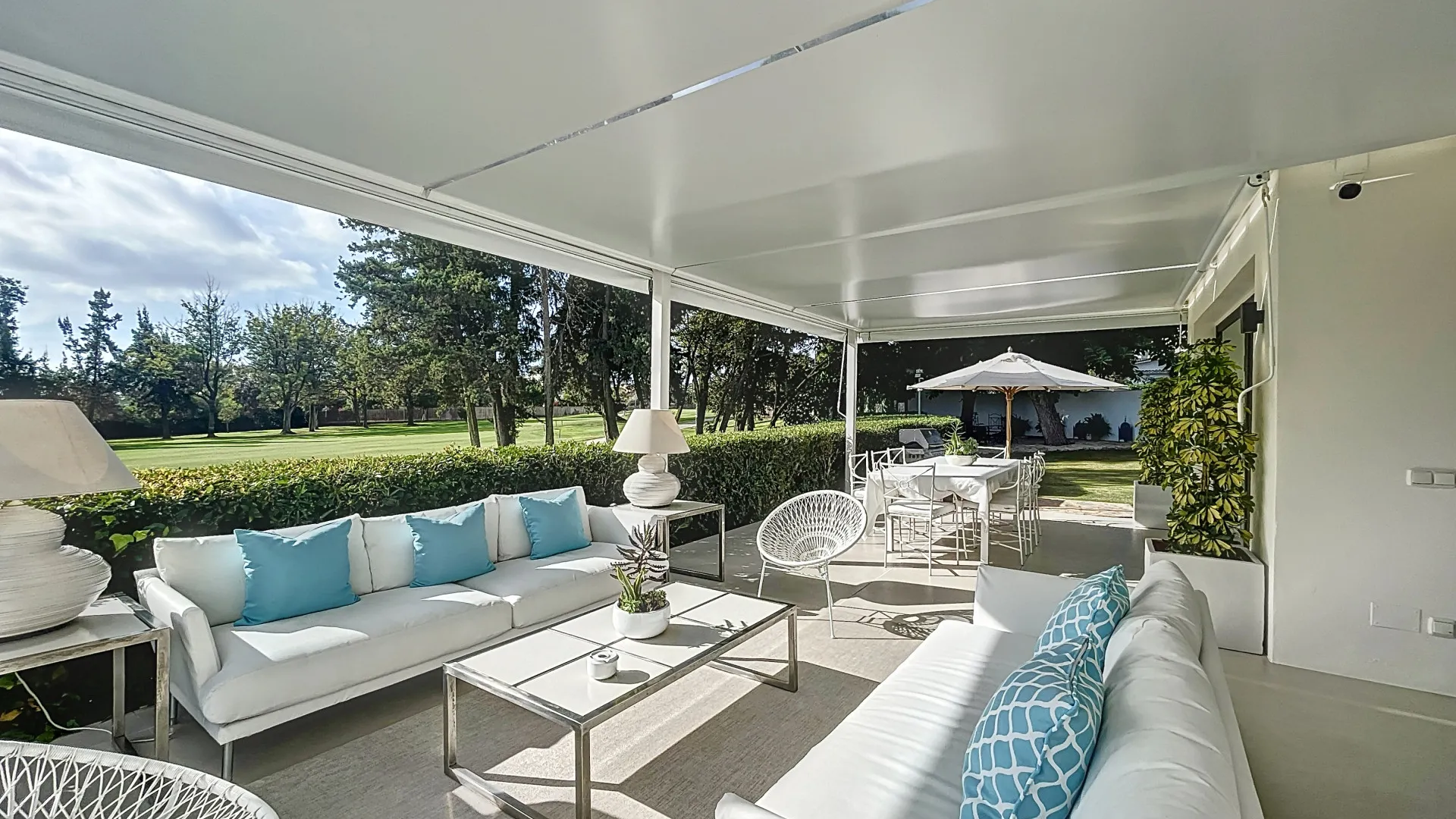 Villa en venta en Guadalmina Alta con 4 dormitorios