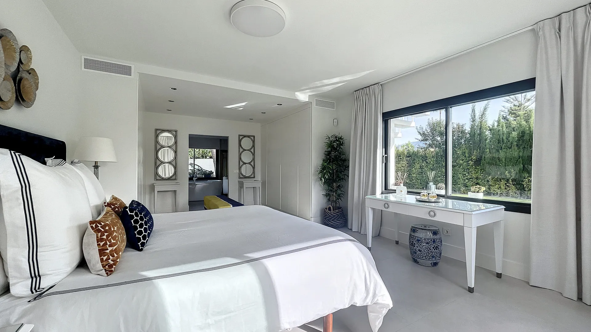 Villa en venta en Guadalmina Alta con 4 dormitorios