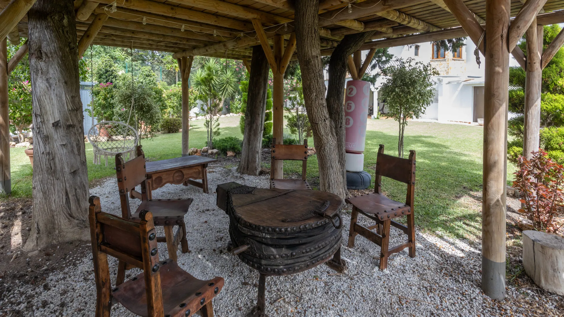 For sale Guadalmina Baja villa with 4 bedrooms