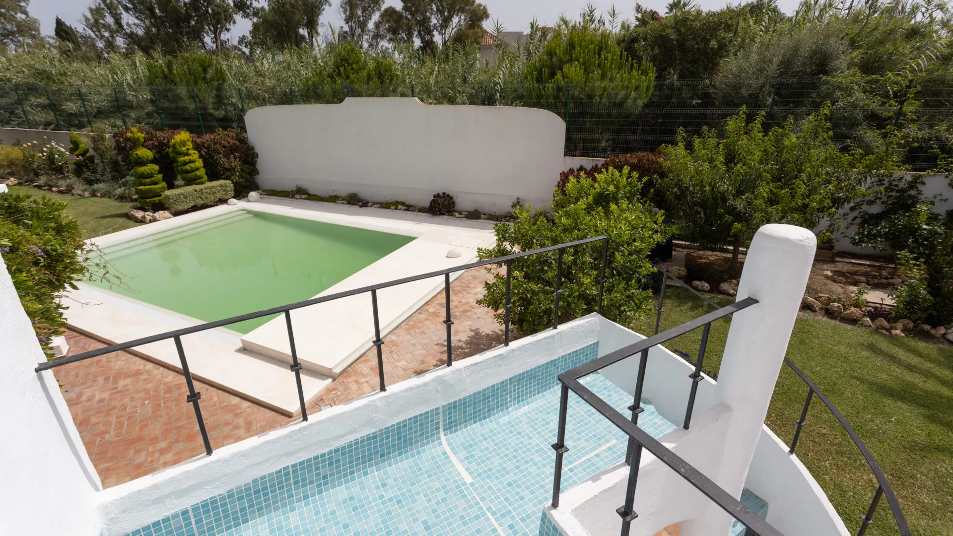 For sale Guadalmina Baja villa with 4 bedrooms
