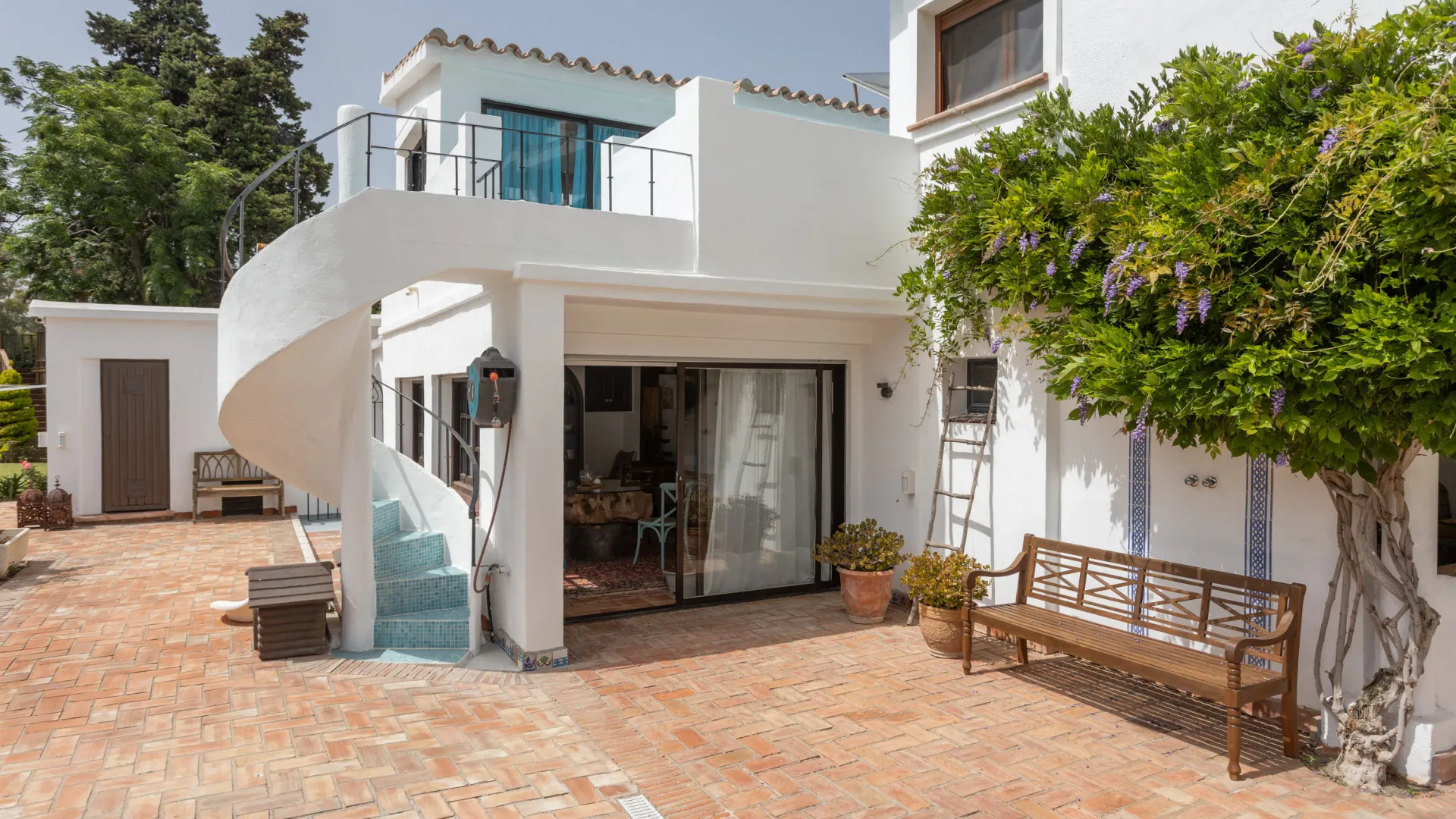 For sale Guadalmina Baja villa with 4 bedrooms