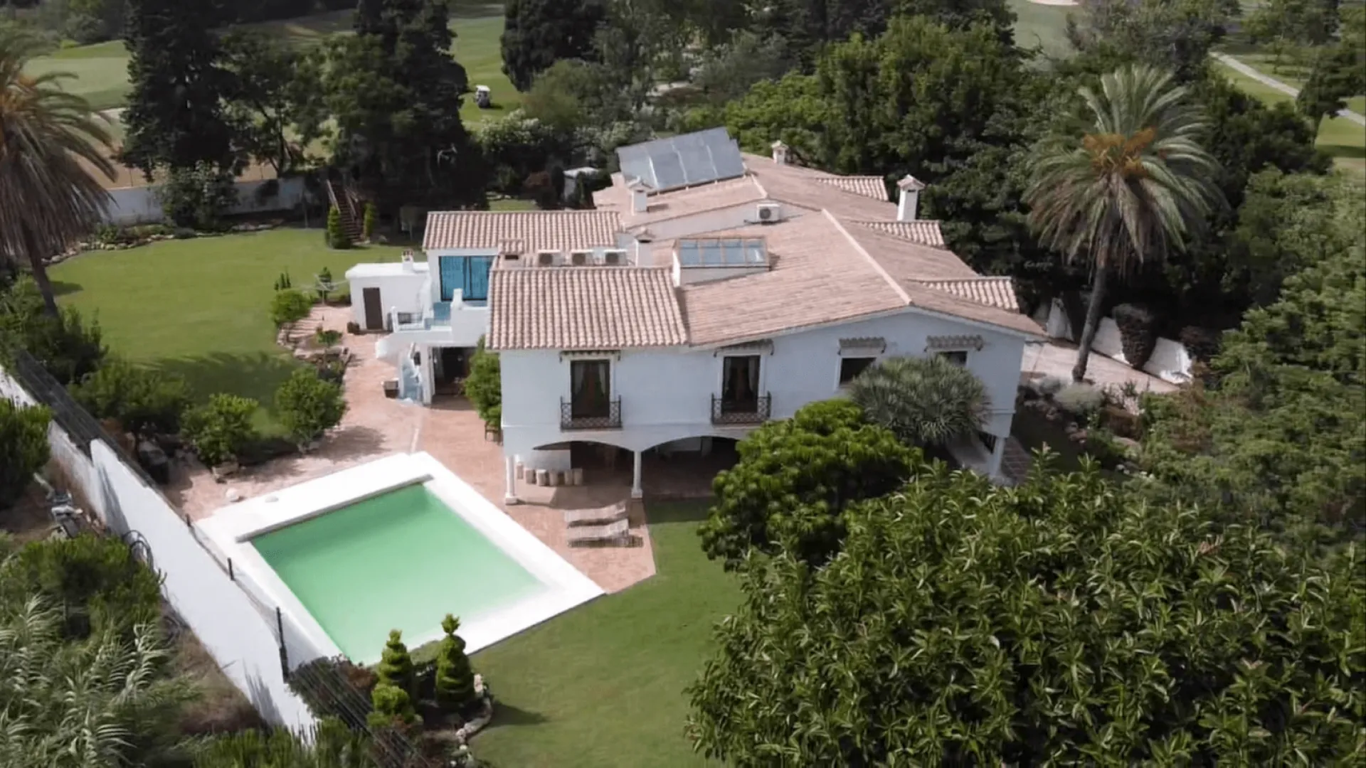 For sale Guadalmina Baja villa with 4 bedrooms