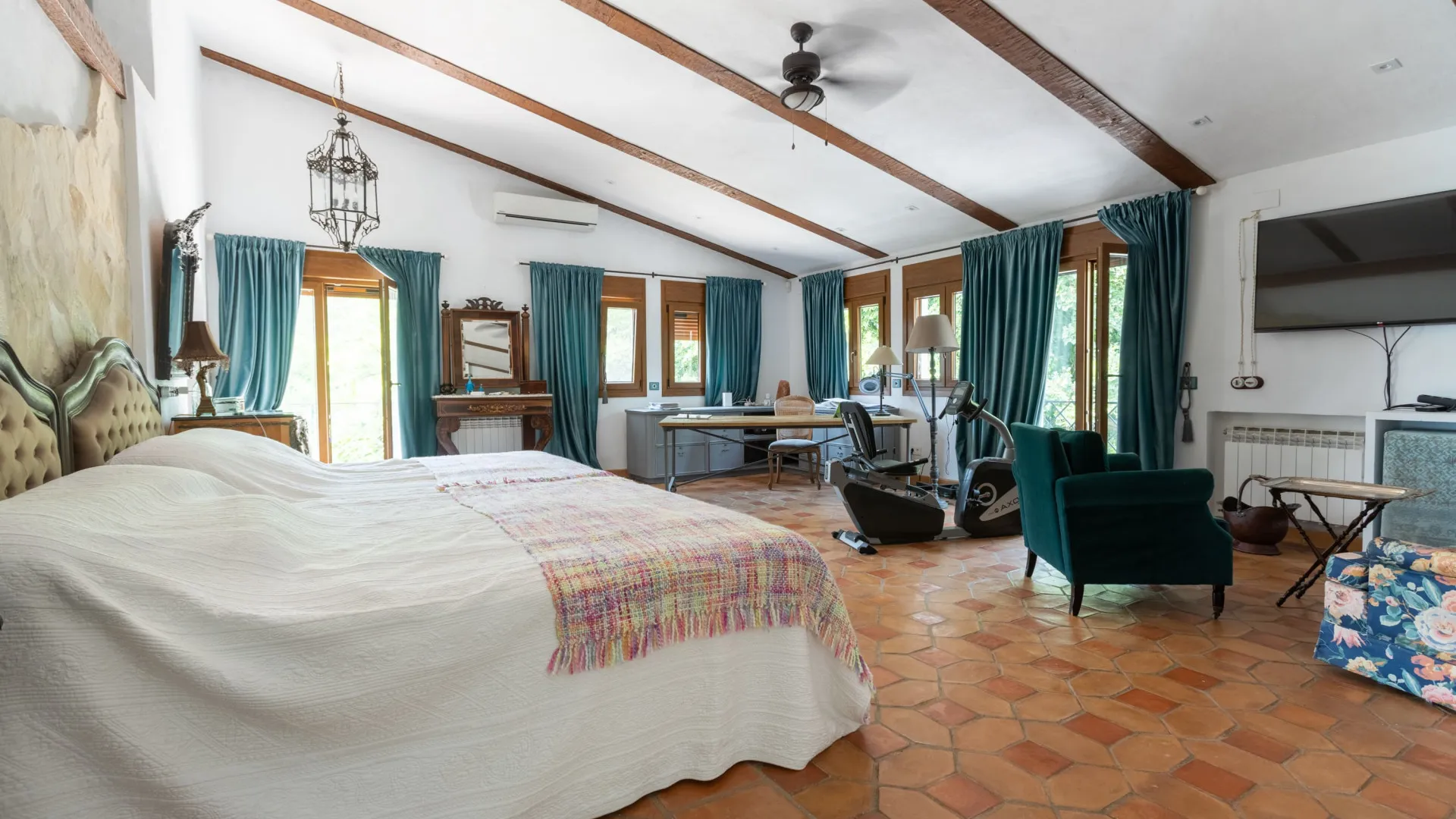 For sale Guadalmina Baja villa with 4 bedrooms