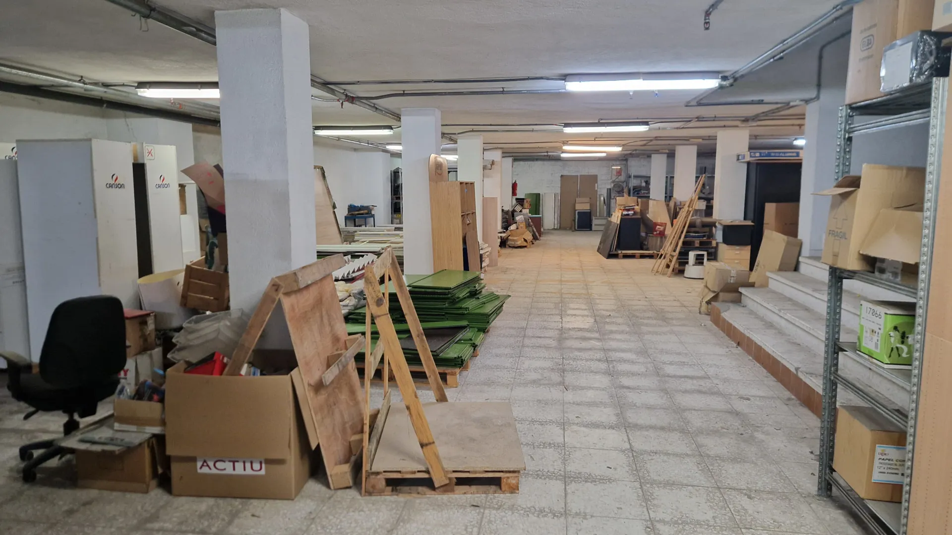 For sale commercial premises in Plaza de toros-La Ermita